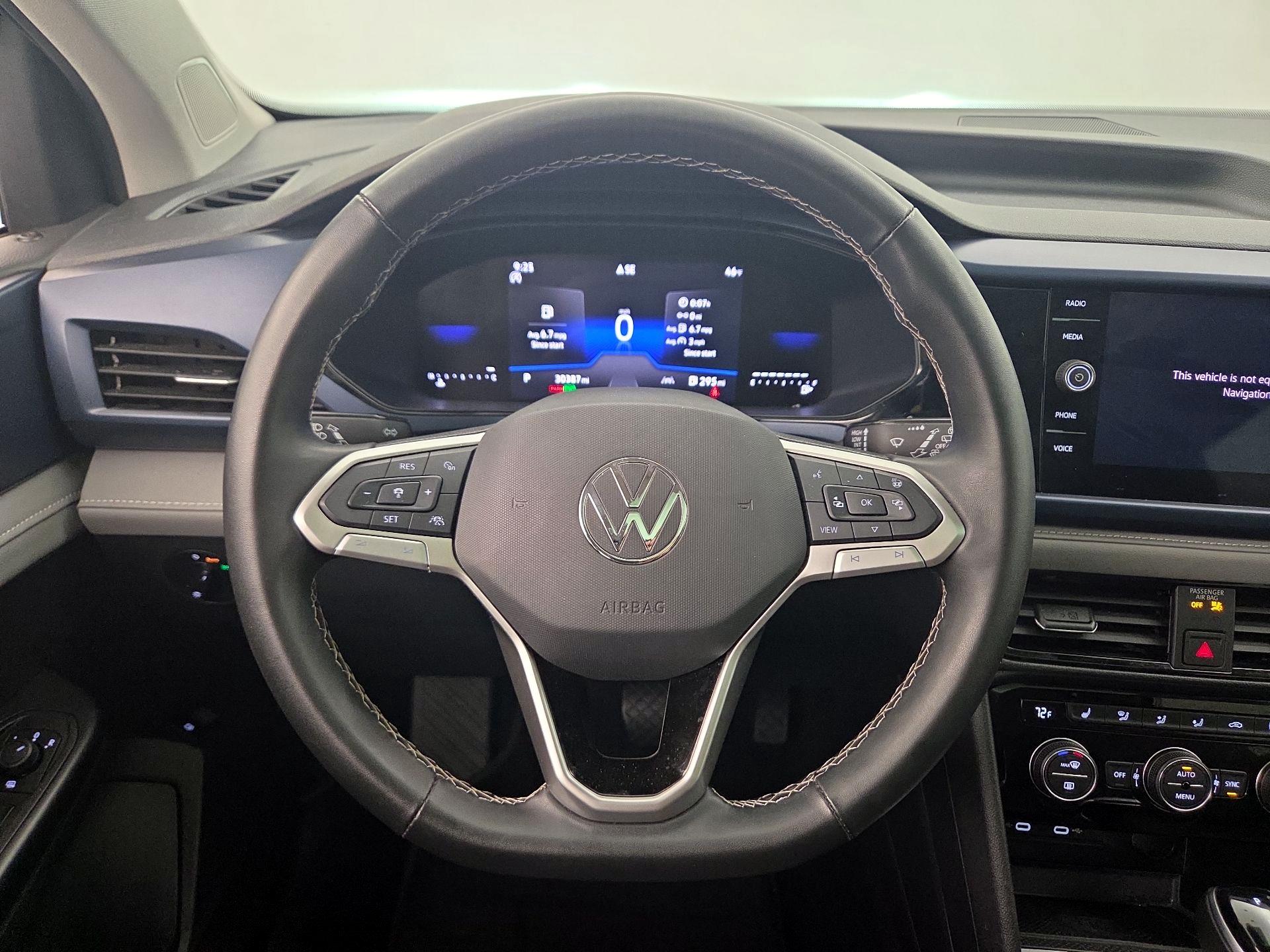 Thumbnail: 2024 Volkswagen Taos - 10