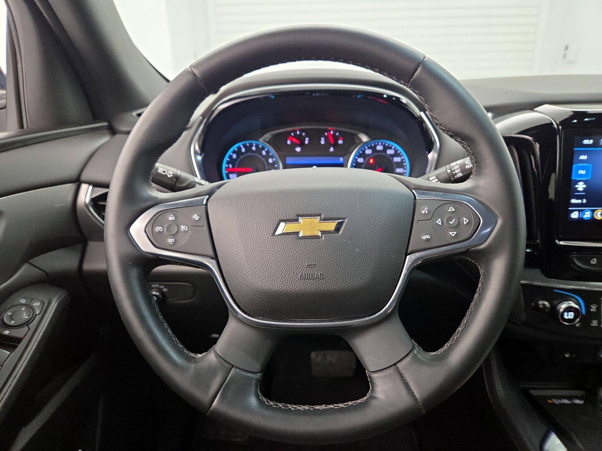 Thumbnail: 2023 Chevrolet Traverse - 10