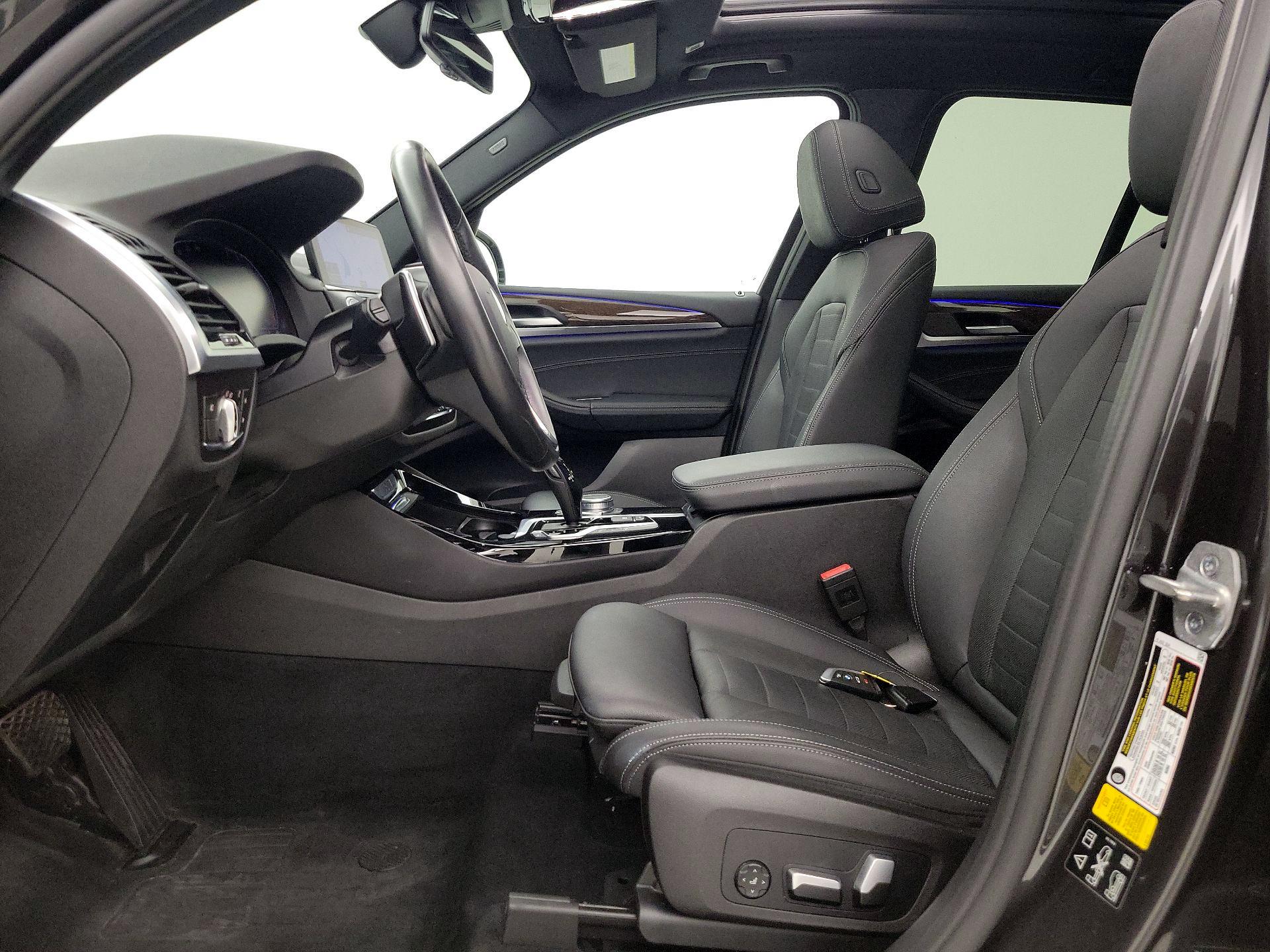 Thumbnail: 2021 BMW X3 - 11