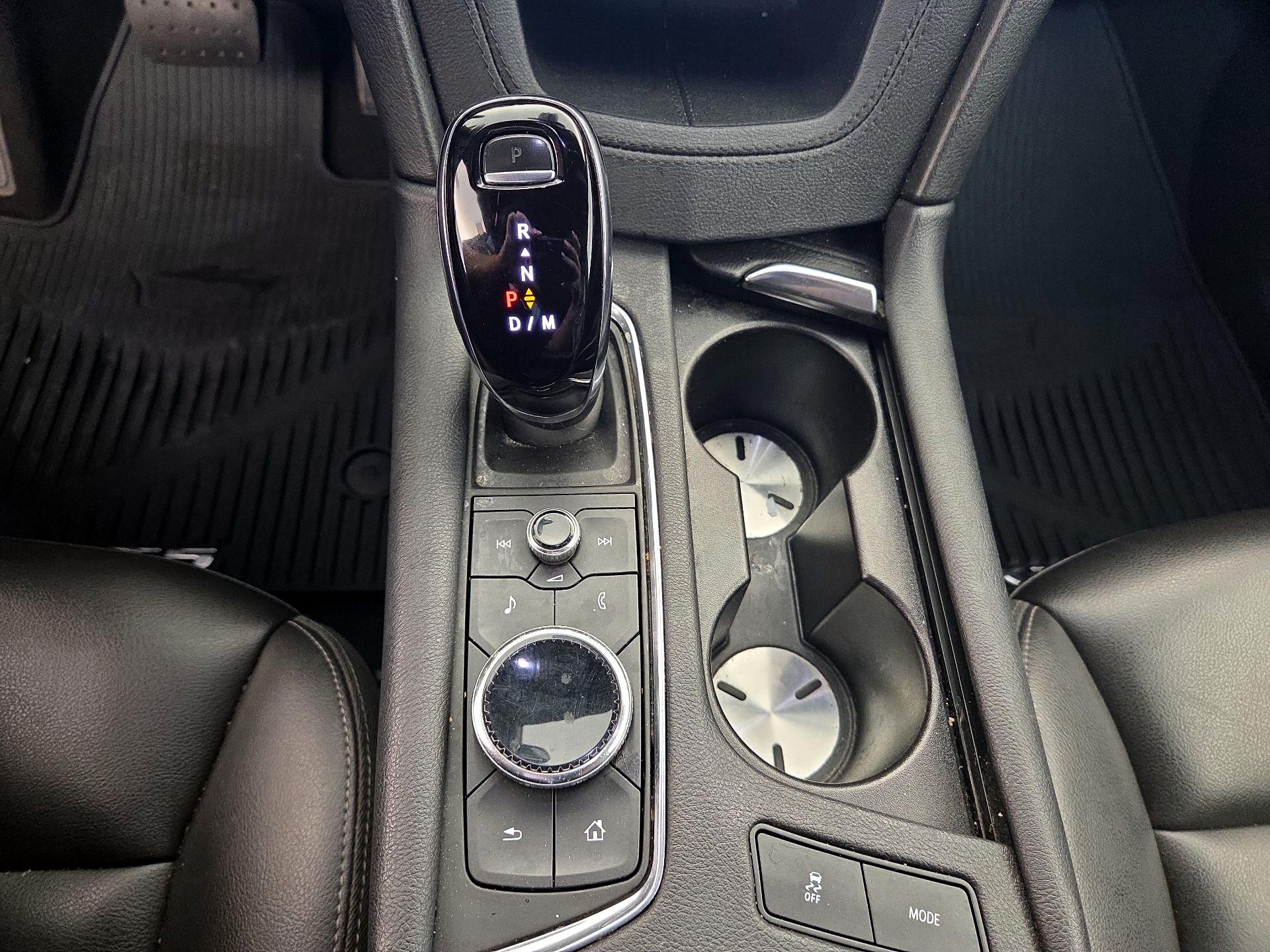 Thumbnail: 2021 Cadillac XT5 - 17