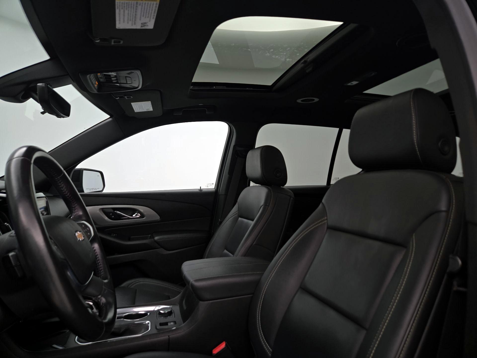 Thumbnail: 2022 Chevrolet Traverse - 19