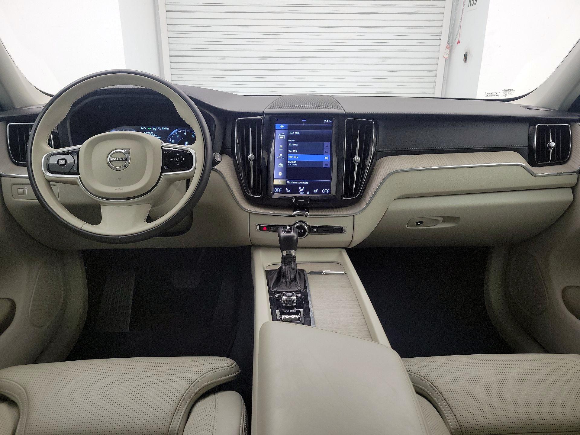 Thumbnail: 2021 Volvo XC60 - 9