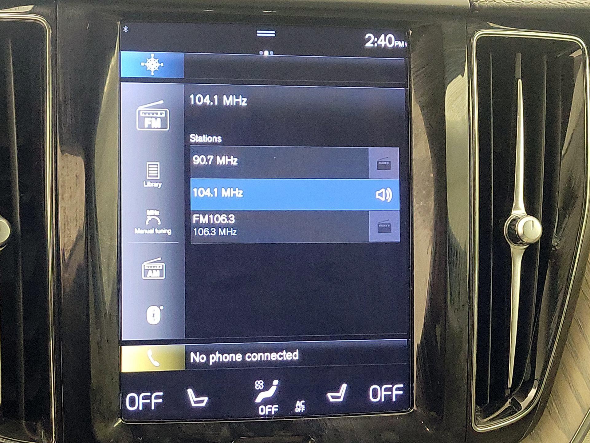 Thumbnail: 2021 Volvo XC60 - 16