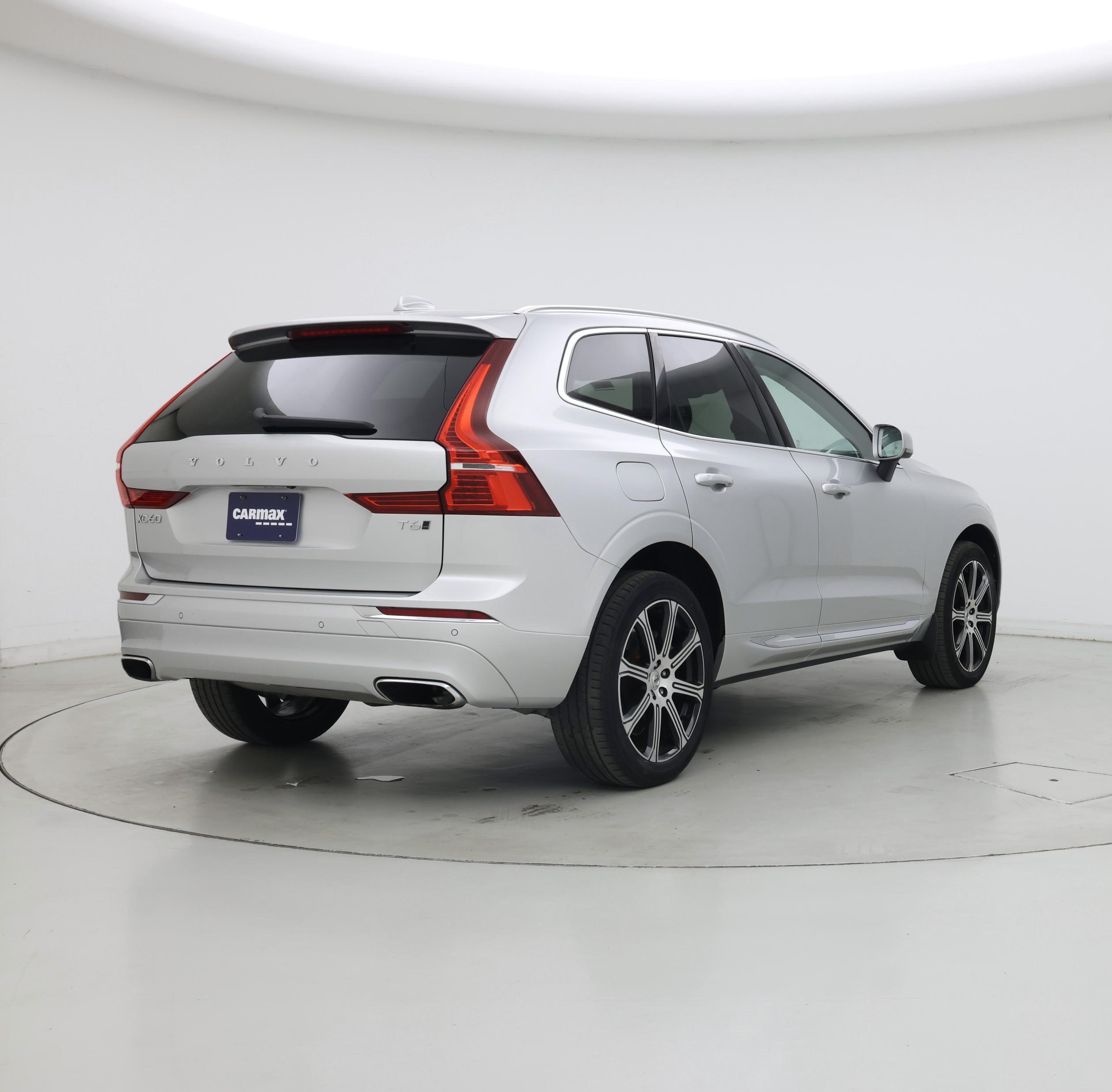 Thumbnail: 2021 Volvo XC60 - 8
