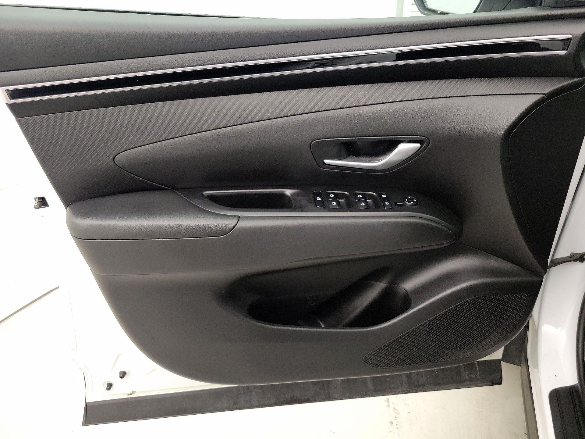 Thumbnail: 2022 Hyundai Tucson - 12