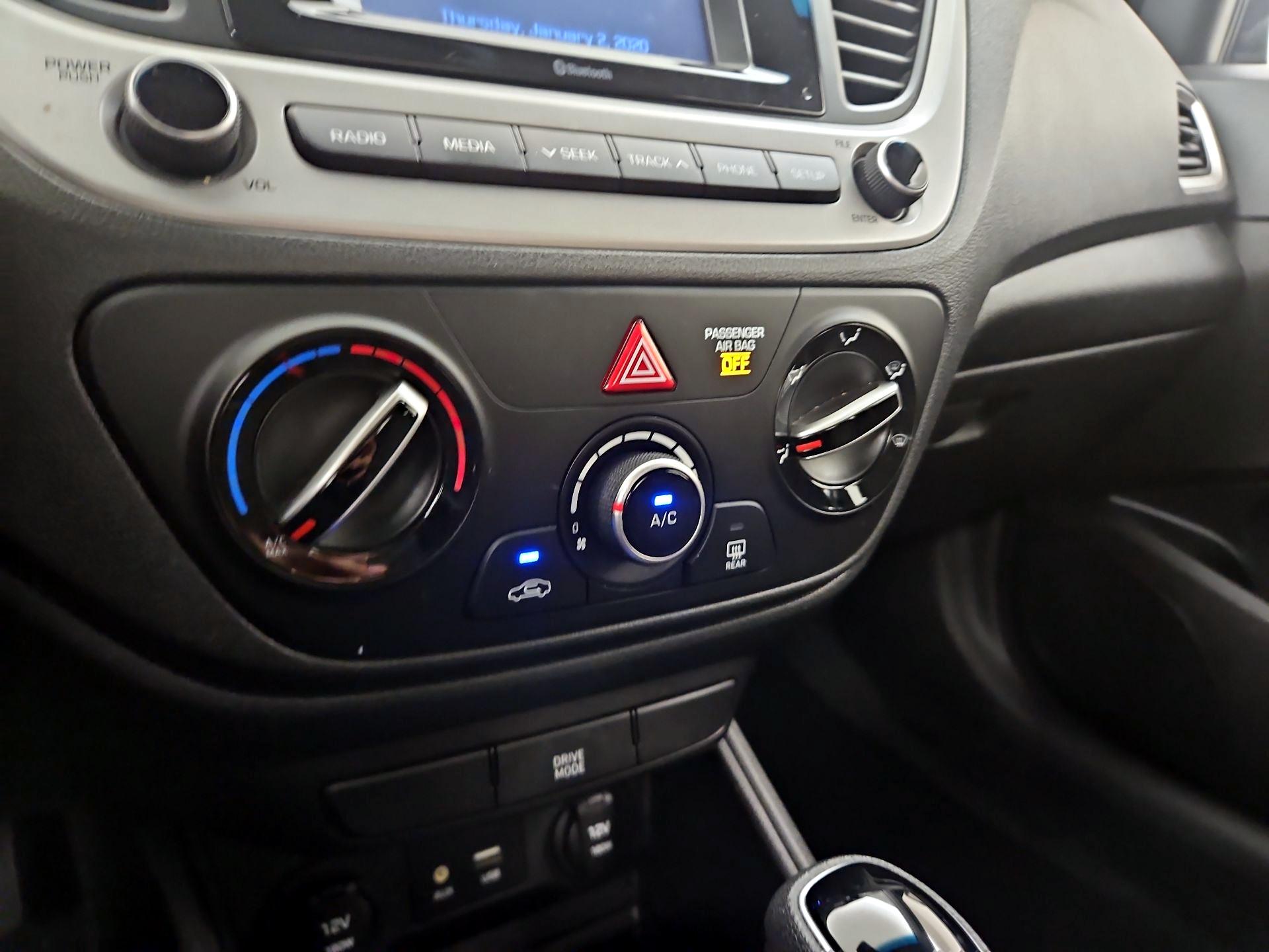Thumbnail: 2019 Hyundai Accent - 16