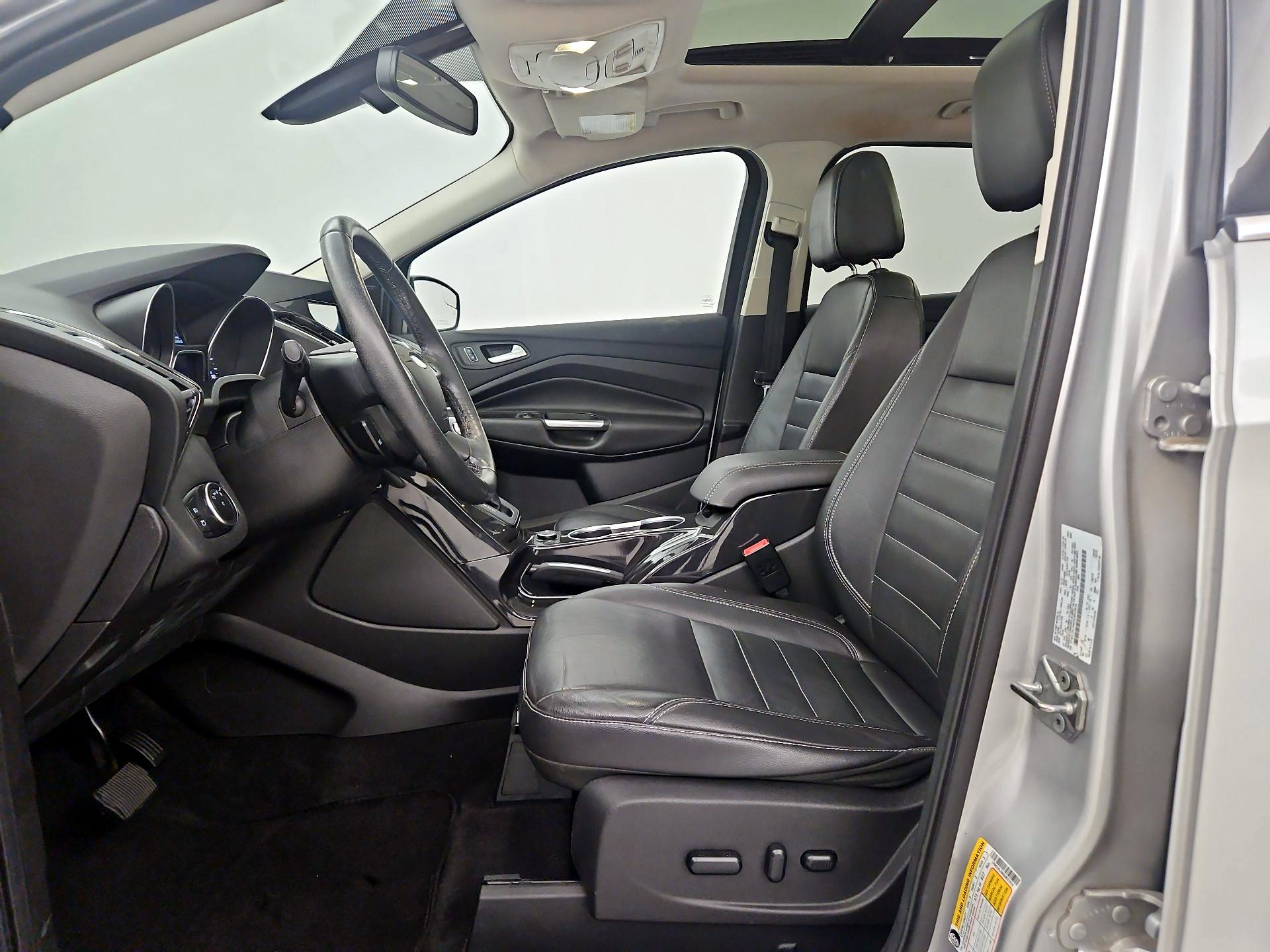 Thumbnail: 2016 Ford Escape - 11