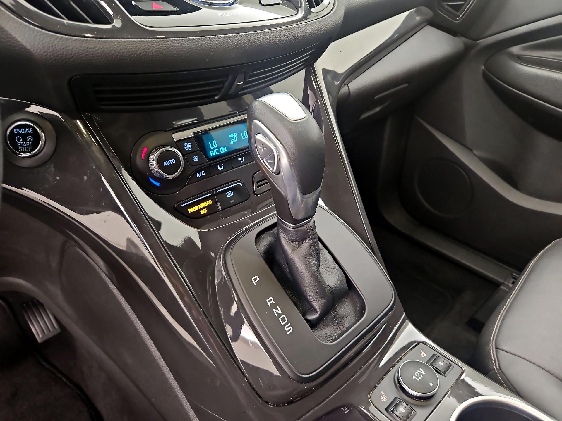 Thumbnail: 2016 Ford Escape - 18