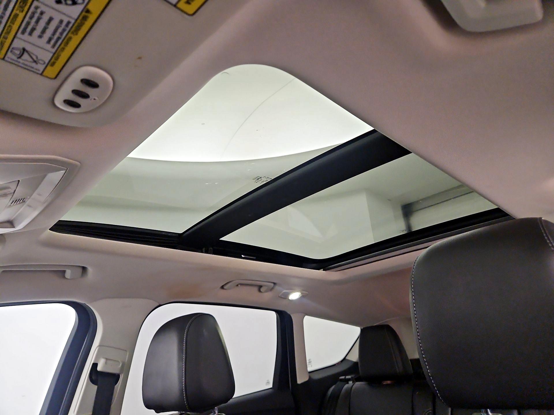 Thumbnail: 2016 Ford Escape - 20