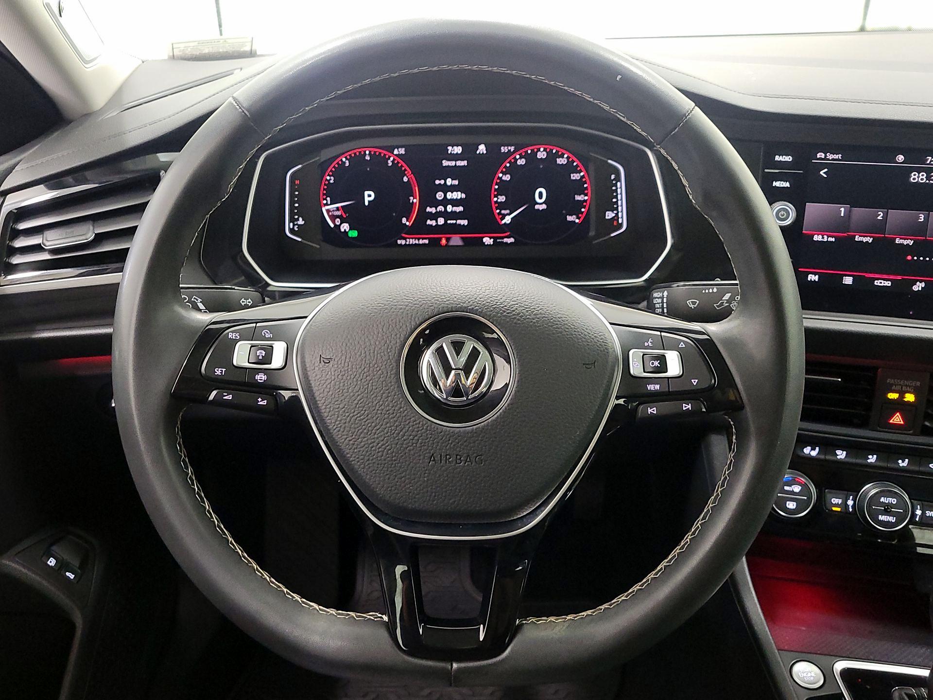 Thumbnail: 2021 Volkswagen Jetta - 10