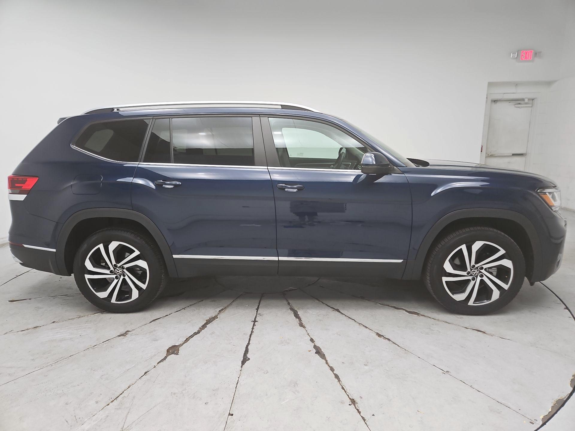 Thumbnail: 2022 Volkswagen Atlas - 4