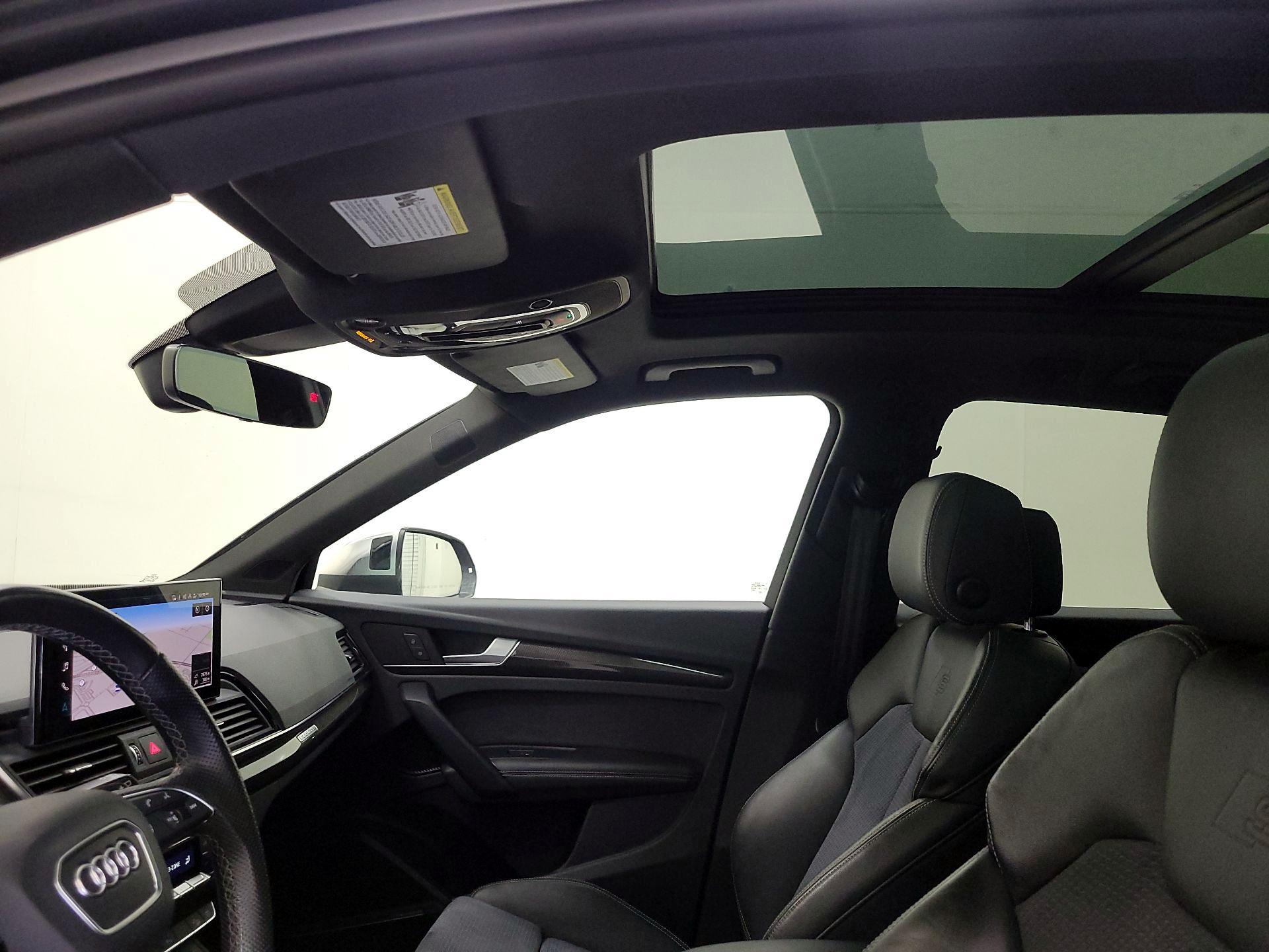 Thumbnail: 2022 Audi SQ5 - 20