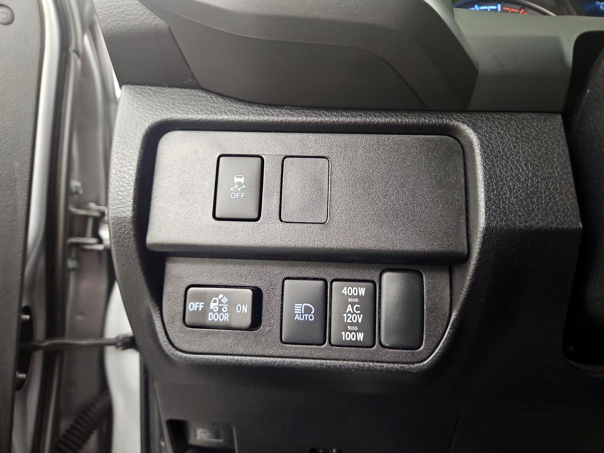 Thumbnail: 2023 Toyota Tacoma - 13