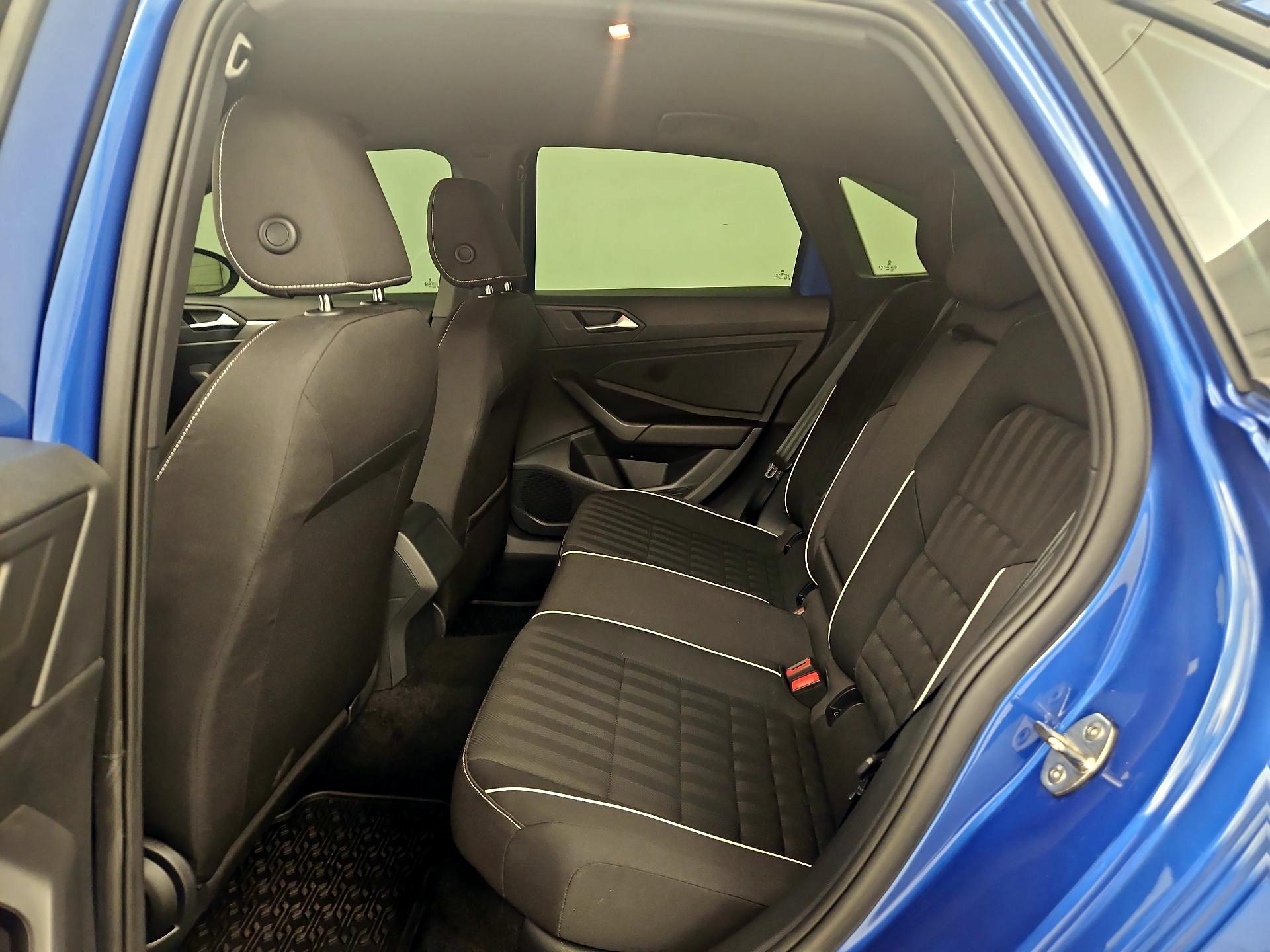 Thumbnail: 2023 Volkswagen Jetta - 19