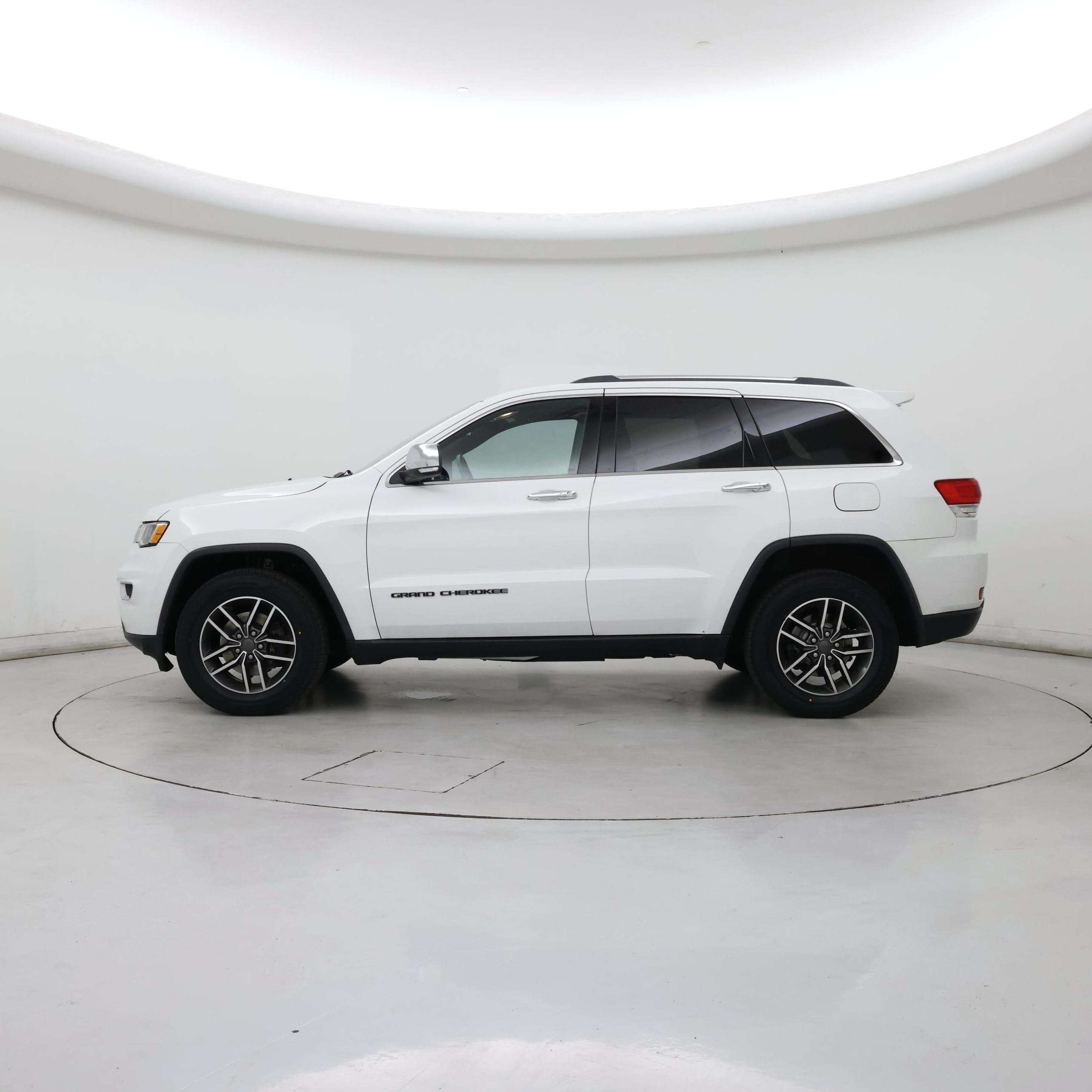 Thumbnail: 2019 Jeep Grand Cherokee - 3