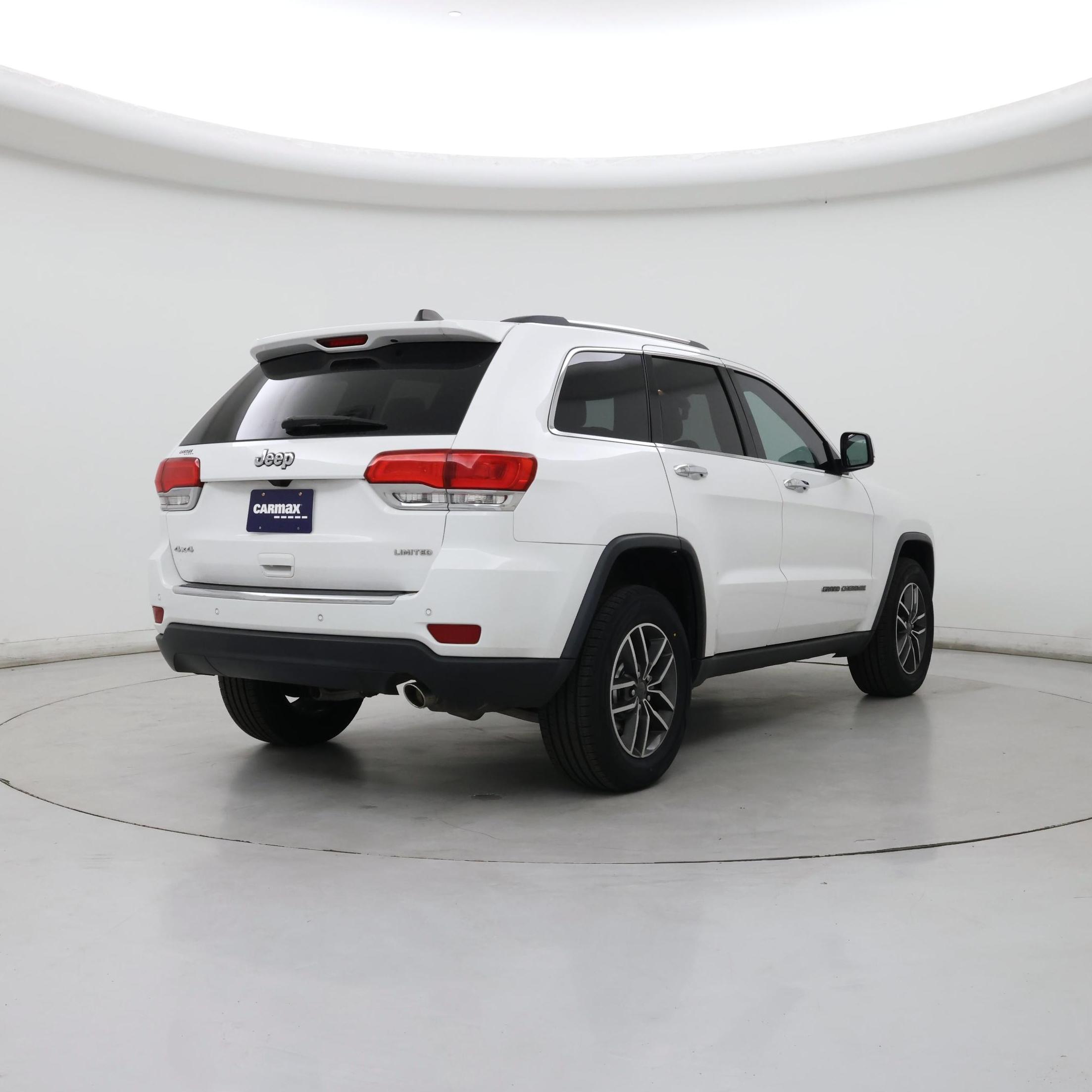 Thumbnail: 2019 Jeep Grand Cherokee - 8