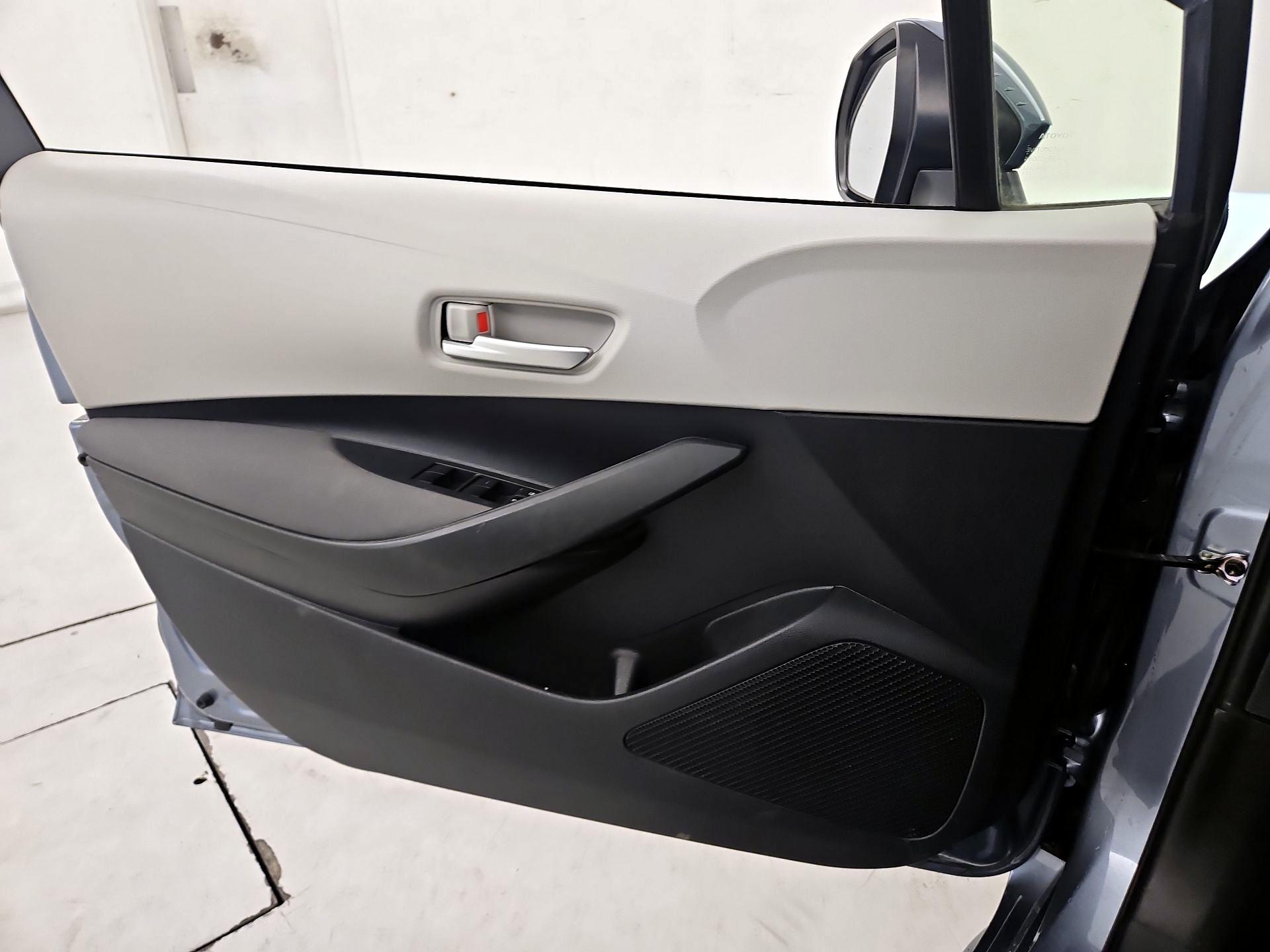 Thumbnail: 2021 Toyota Corolla - 12