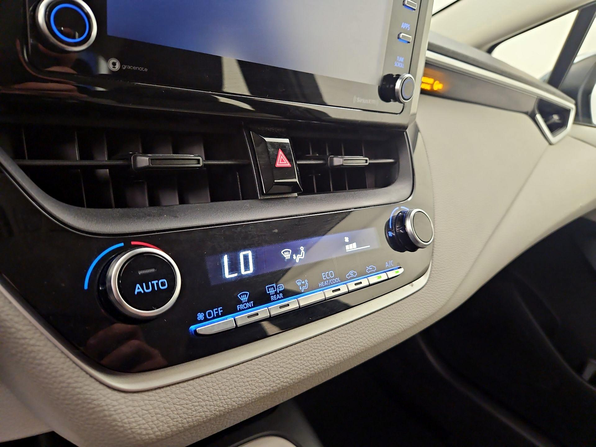 Thumbnail: 2021 Toyota Corolla - 16