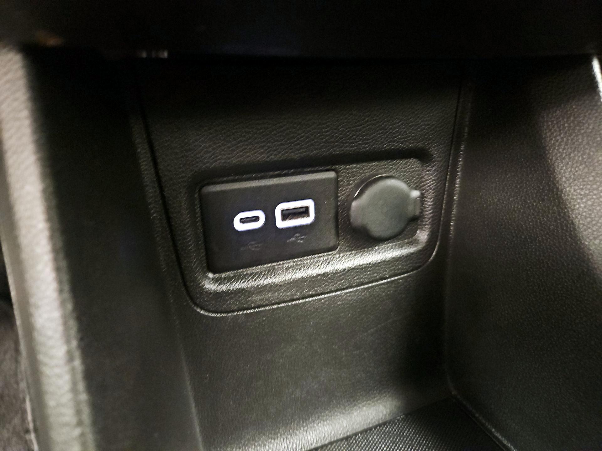 Thumbnail: 2020 Chevrolet Spark - 18