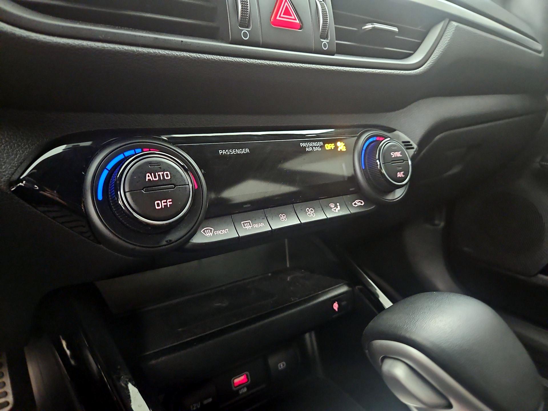 Thumbnail: 2024 Kia Forte - 17