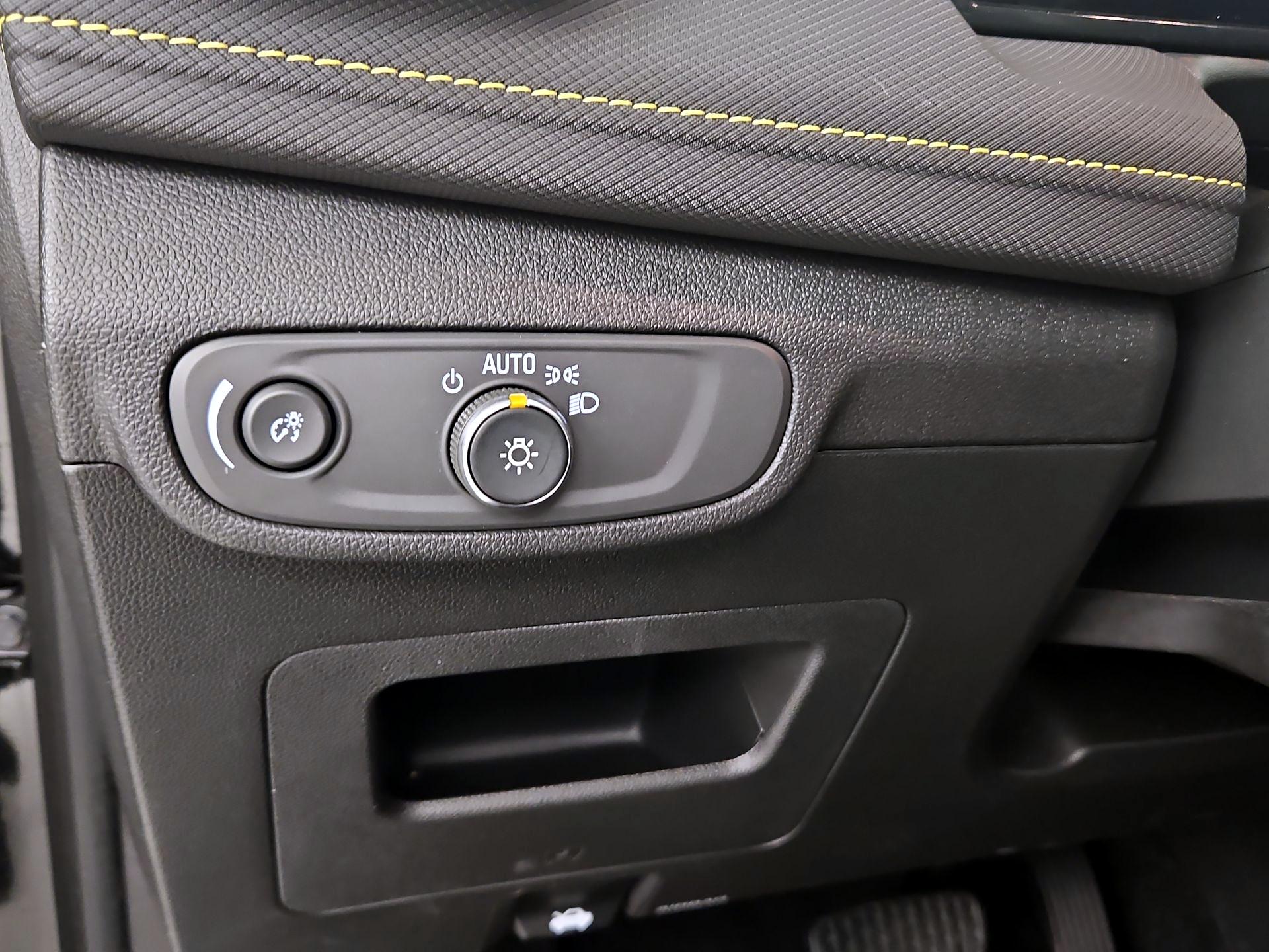 Thumbnail: 2025 Chevrolet TrailBlazer - 13