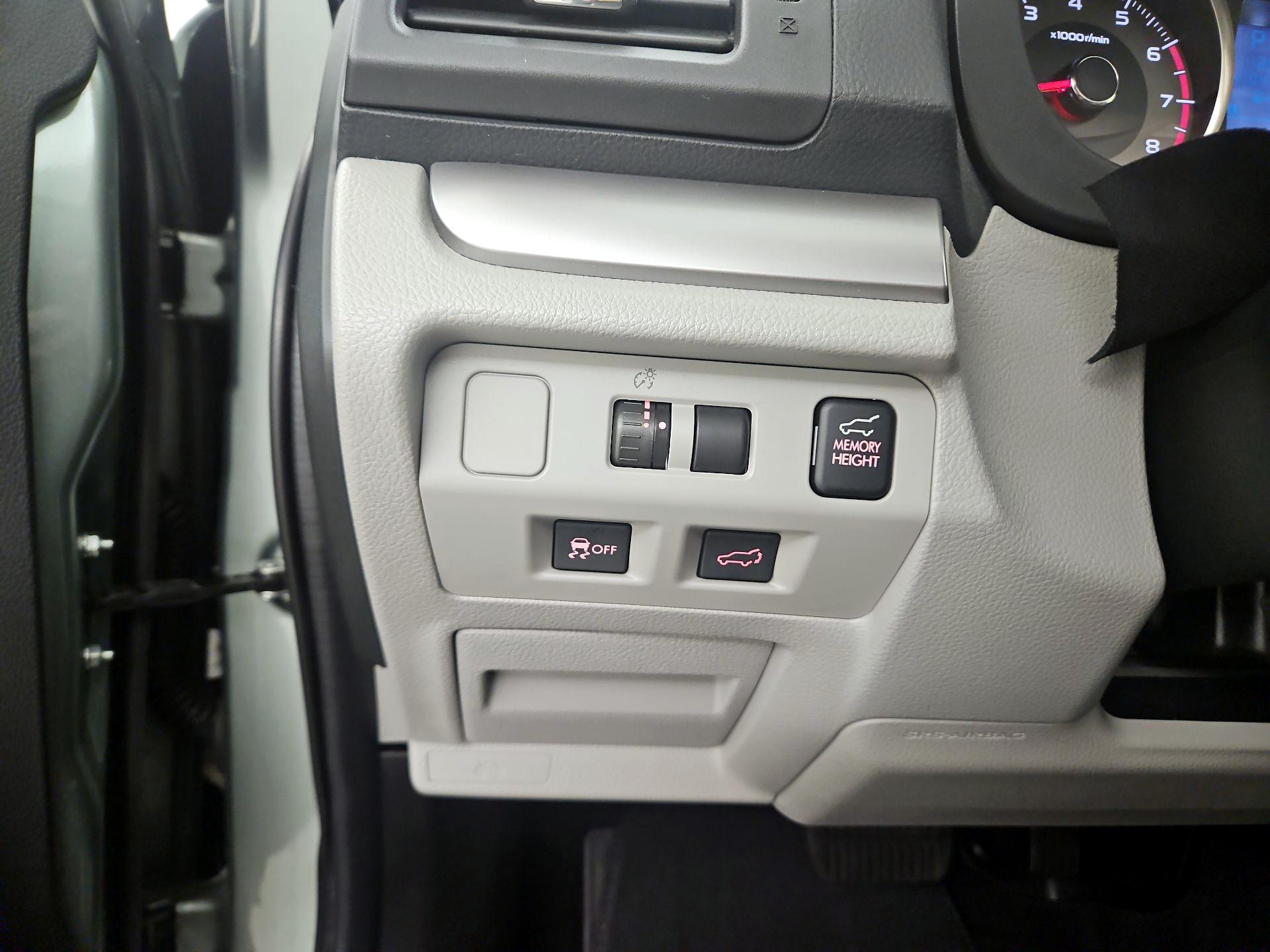 Thumbnail: 2015 Subaru Forester - 13