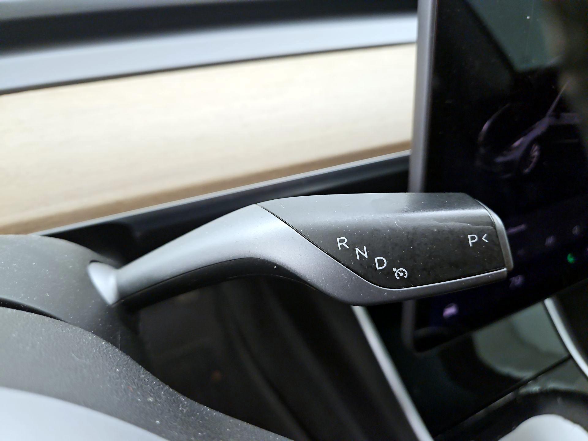 Thumbnail: 2020 Tesla Model 3 - 16