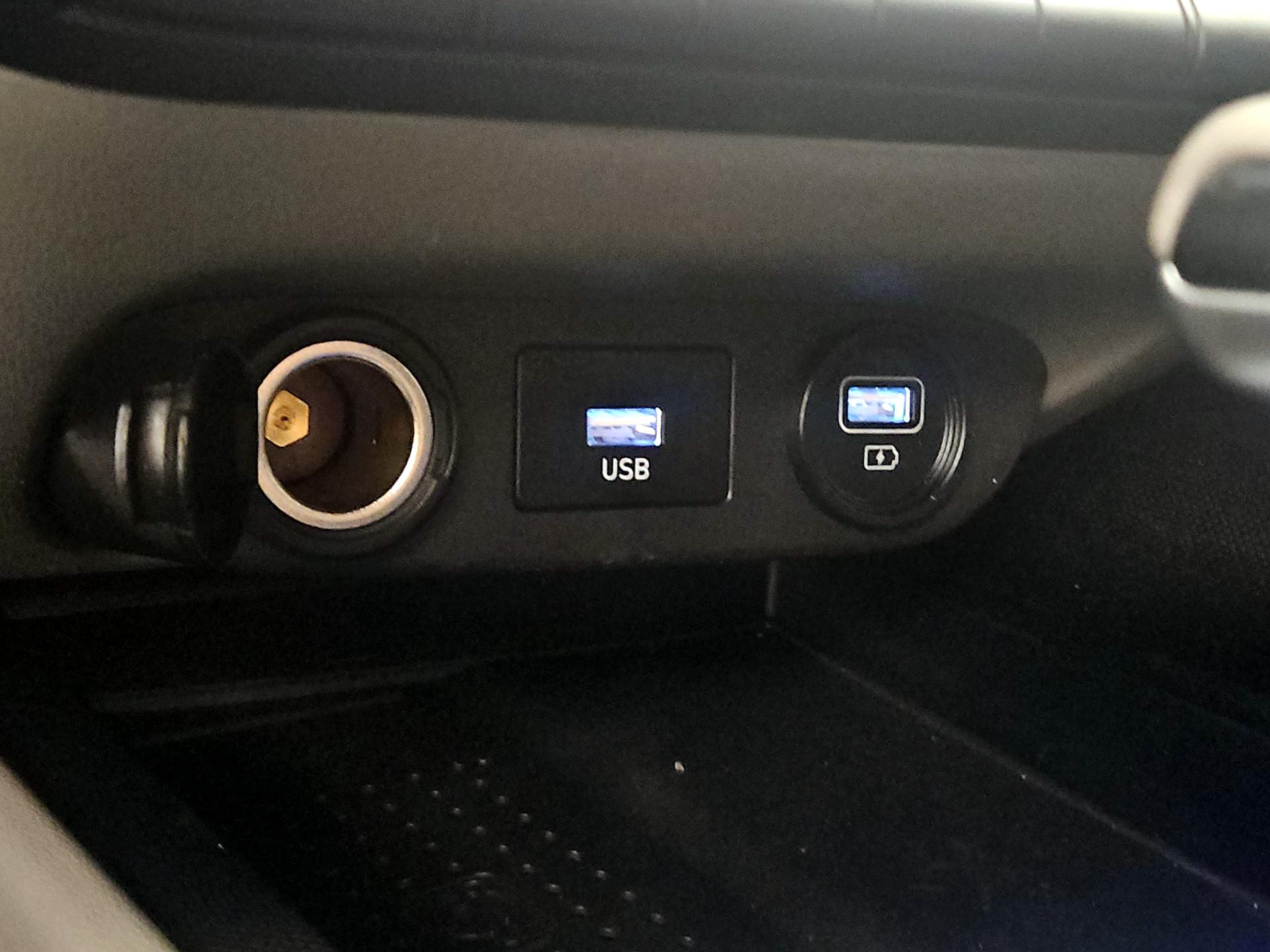 Thumbnail: 2023 Hyundai Elantra - 19