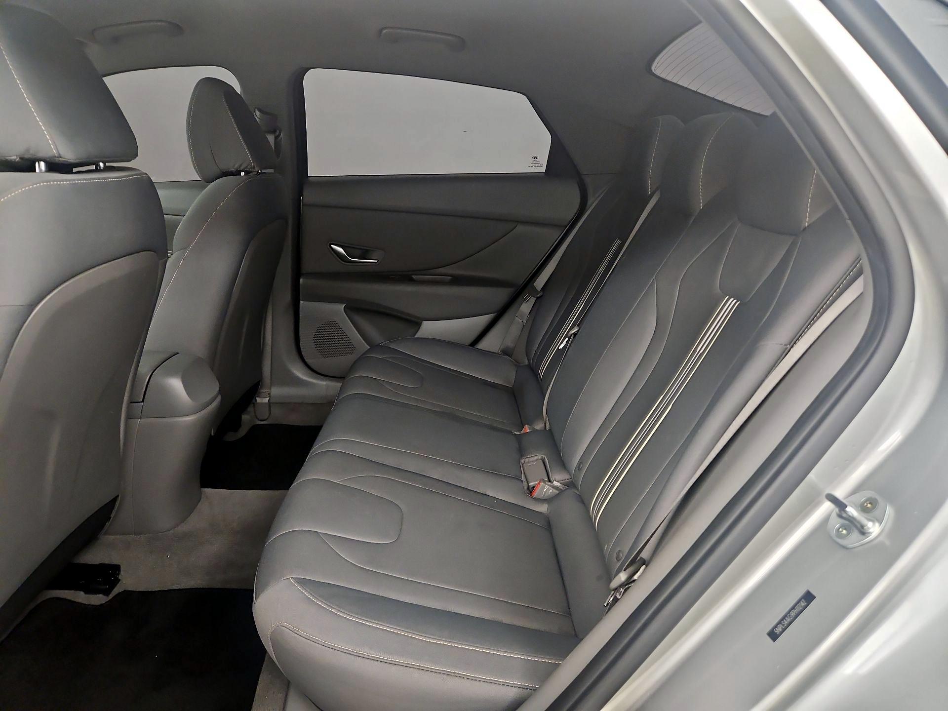 Thumbnail: 2023 Hyundai Elantra - 20