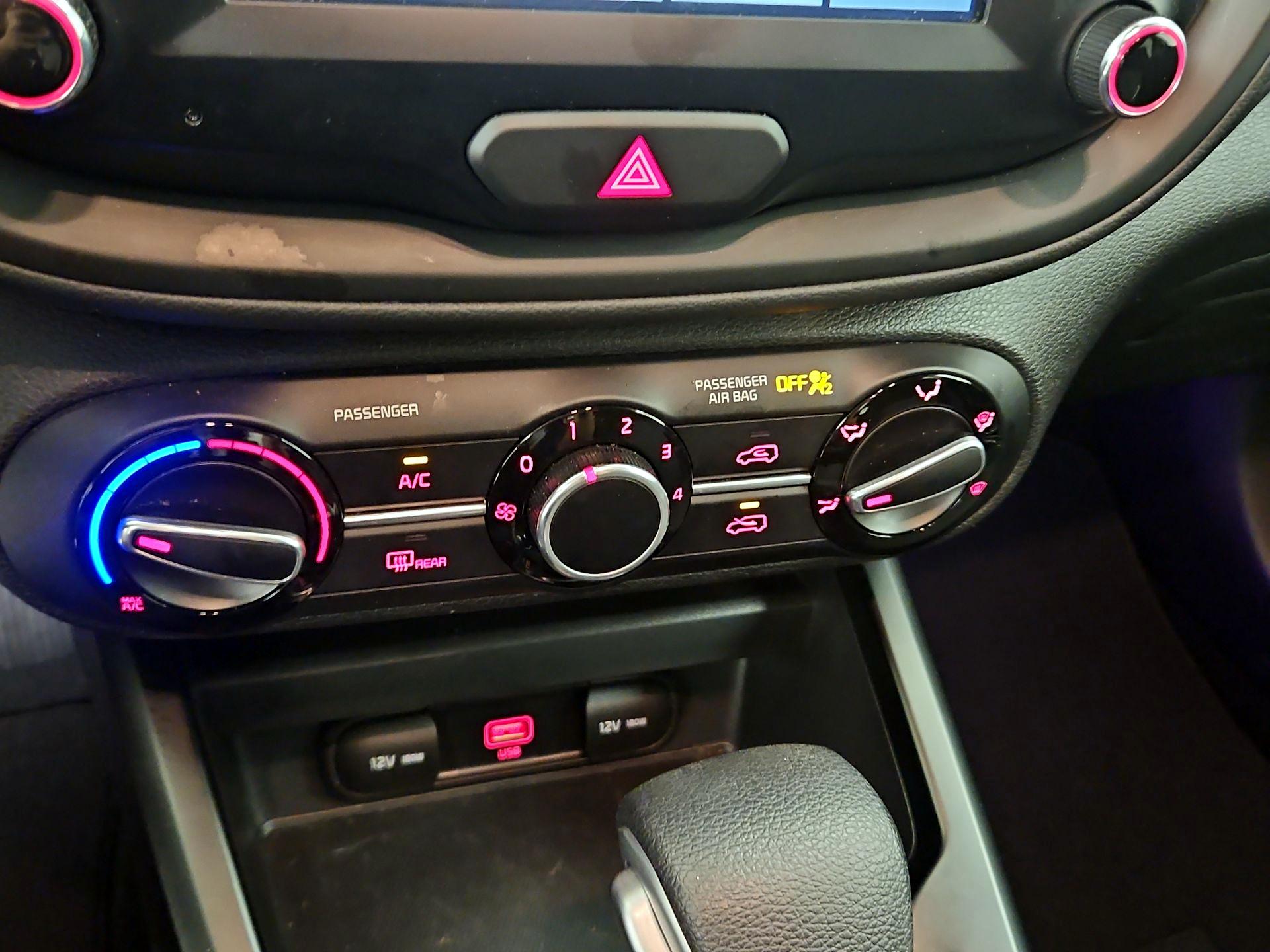 Thumbnail: 2021 Kia Soul - 16