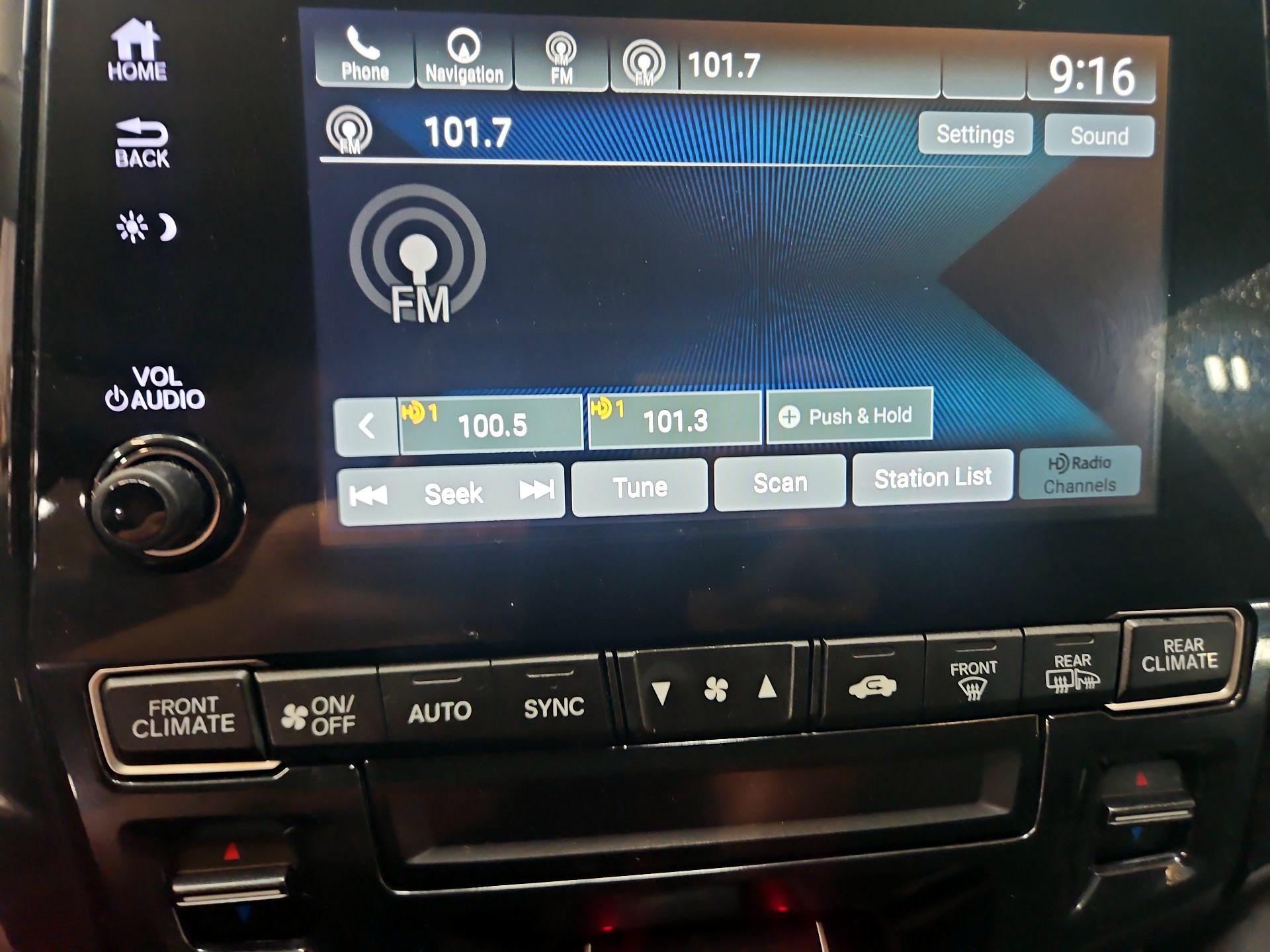 Thumbnail: 2020 Honda Odyssey - 16