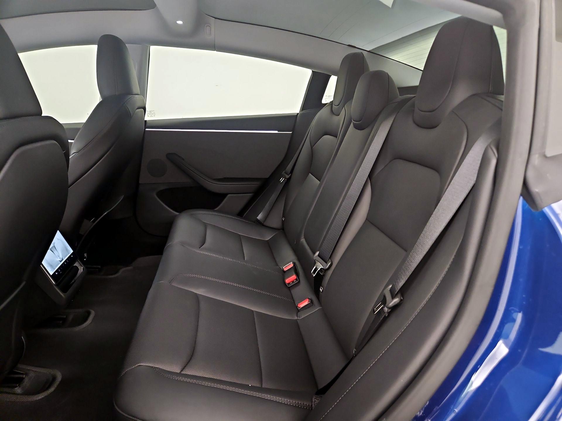 Thumbnail: 2025 Tesla Model 3 - 19