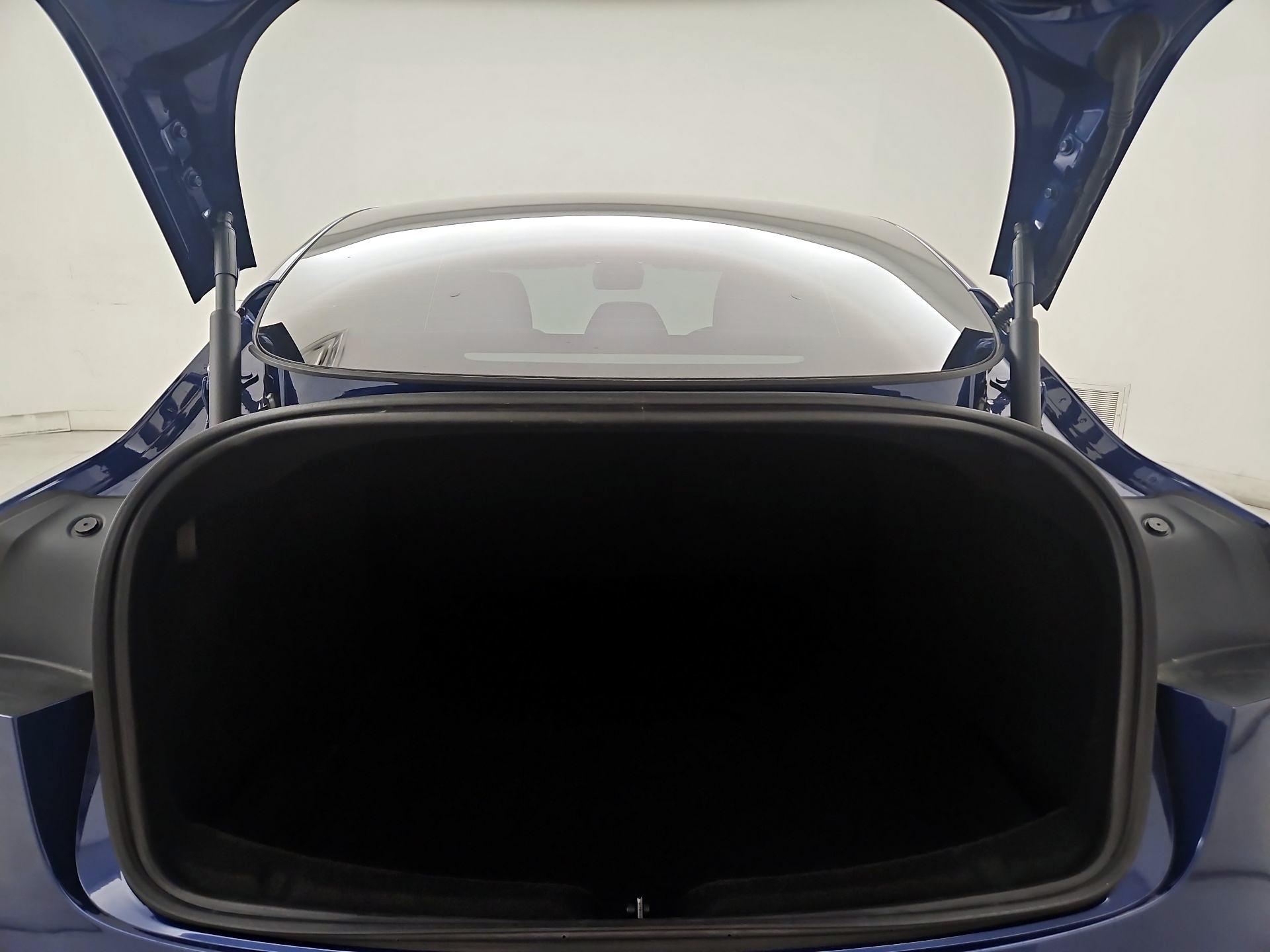 Thumbnail: 2025 Tesla Model 3 - 20