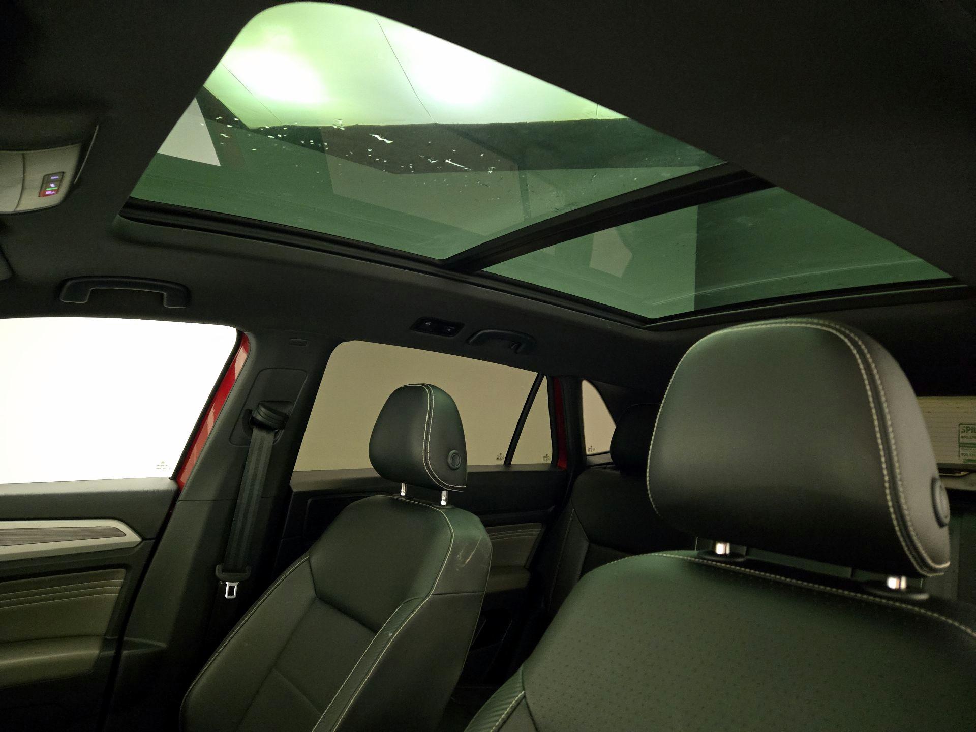 Thumbnail: 2023 Volkswagen Atlas - 17