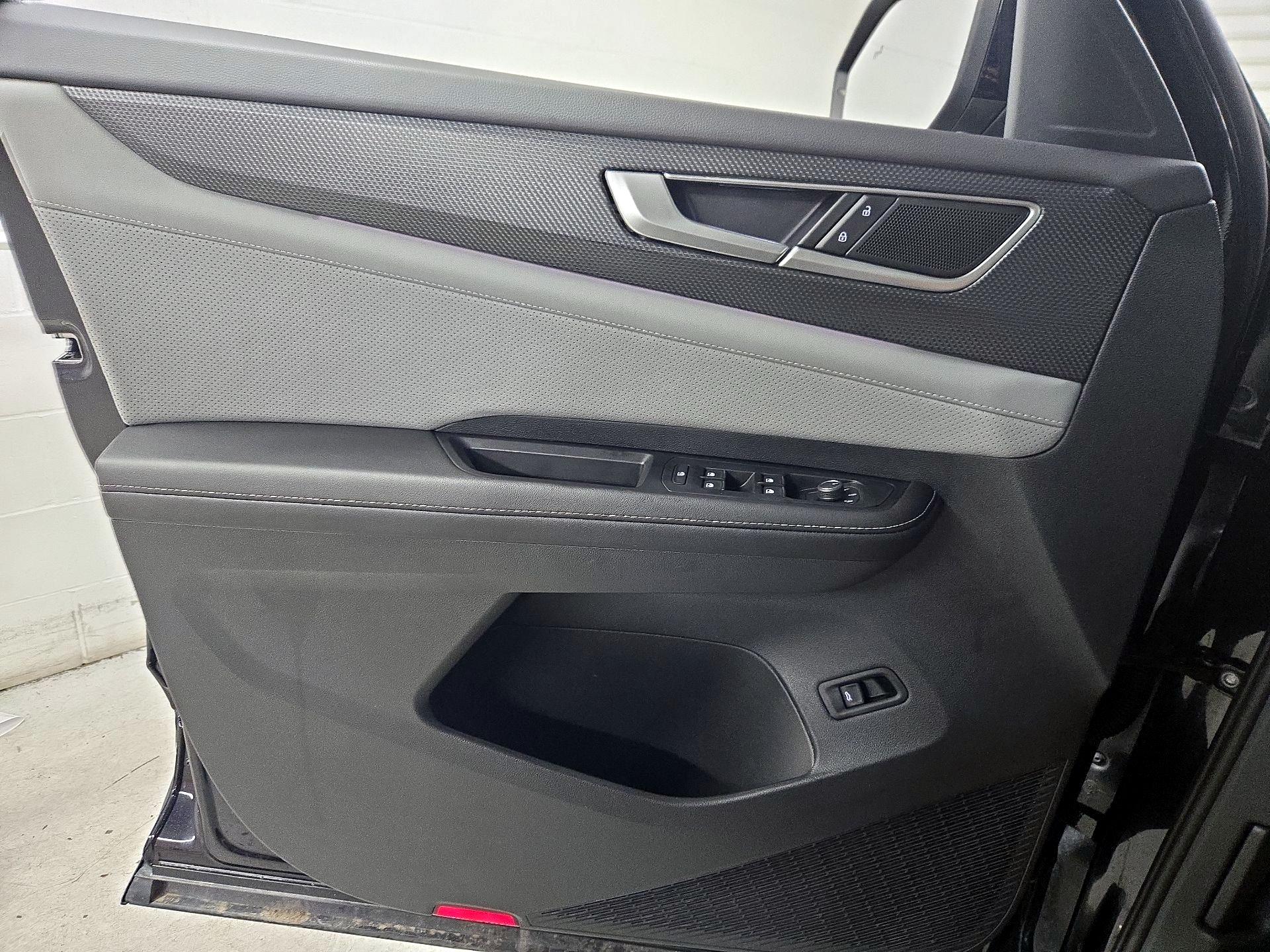 Thumbnail: 2024 Volkswagen Atlas - 12