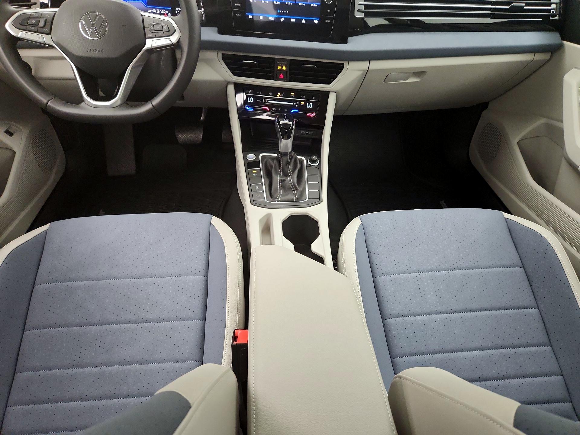 Thumbnail: 2025 Volkswagen Jetta - 9