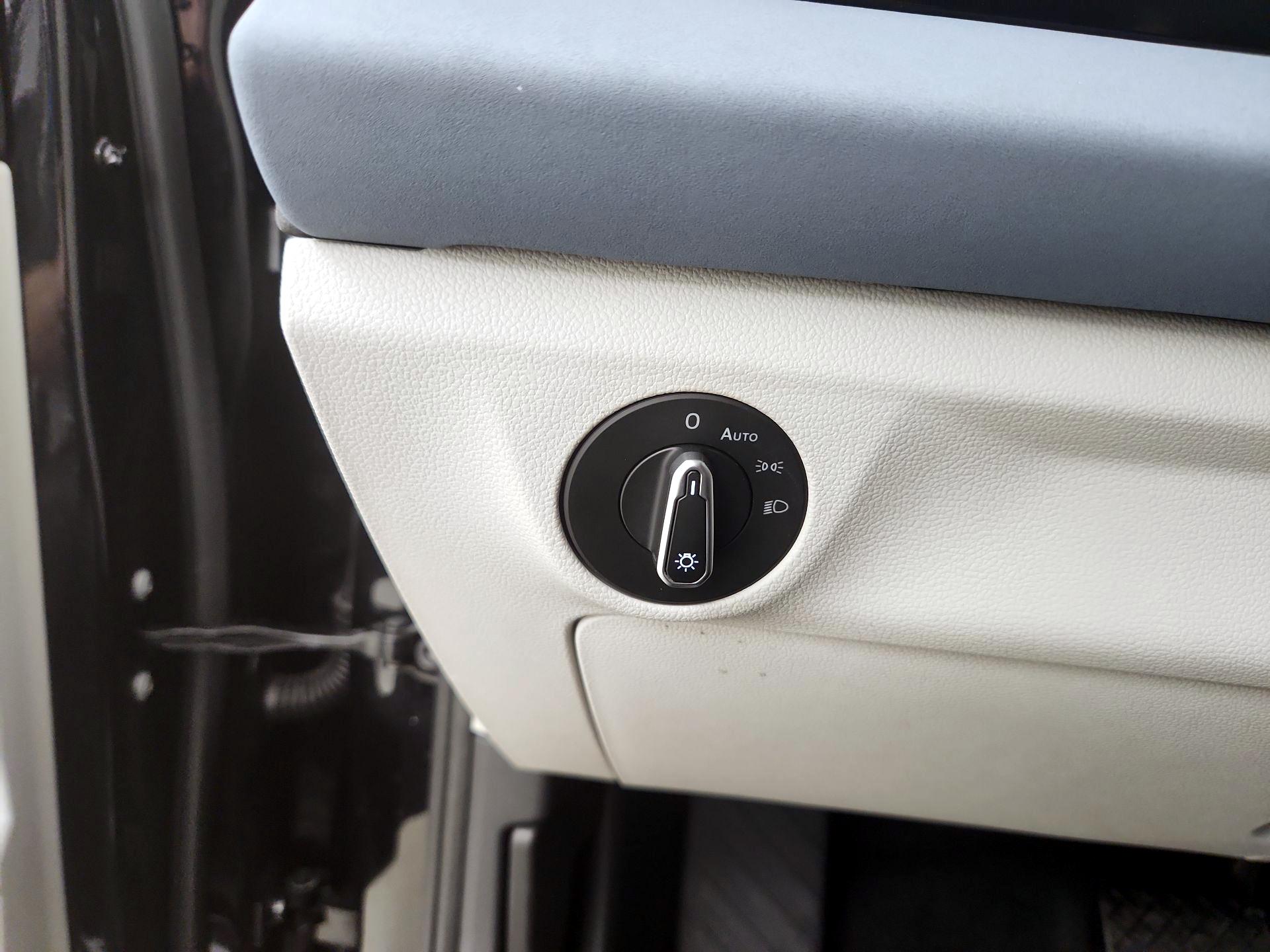 Thumbnail: 2025 Volkswagen Jetta - 13