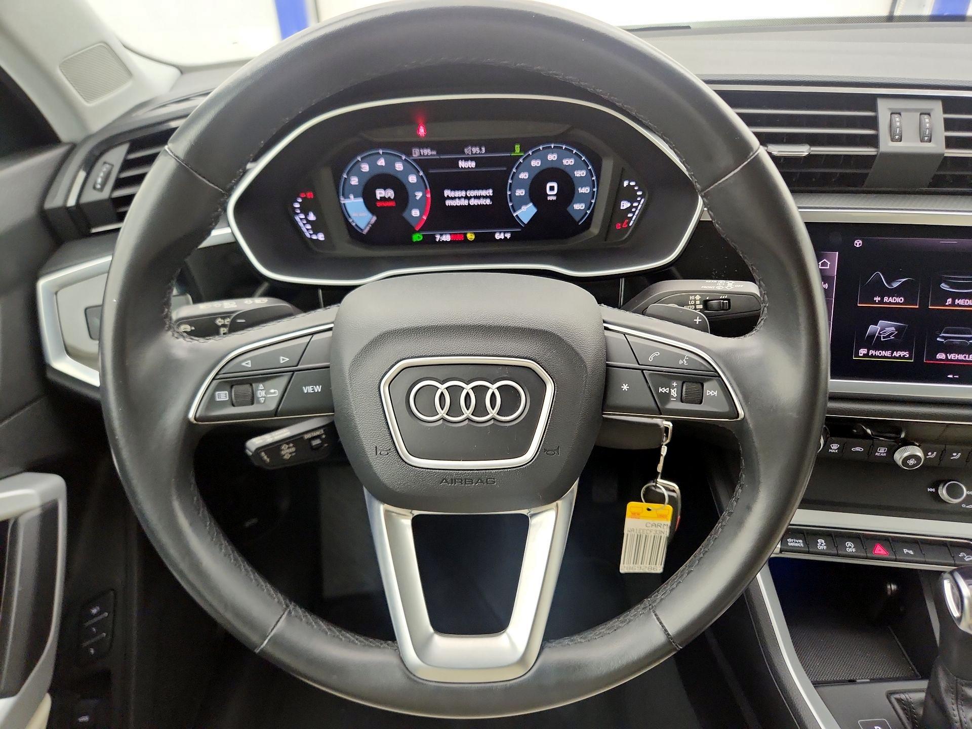 Thumbnail: 2022 Audi Q3 - 10