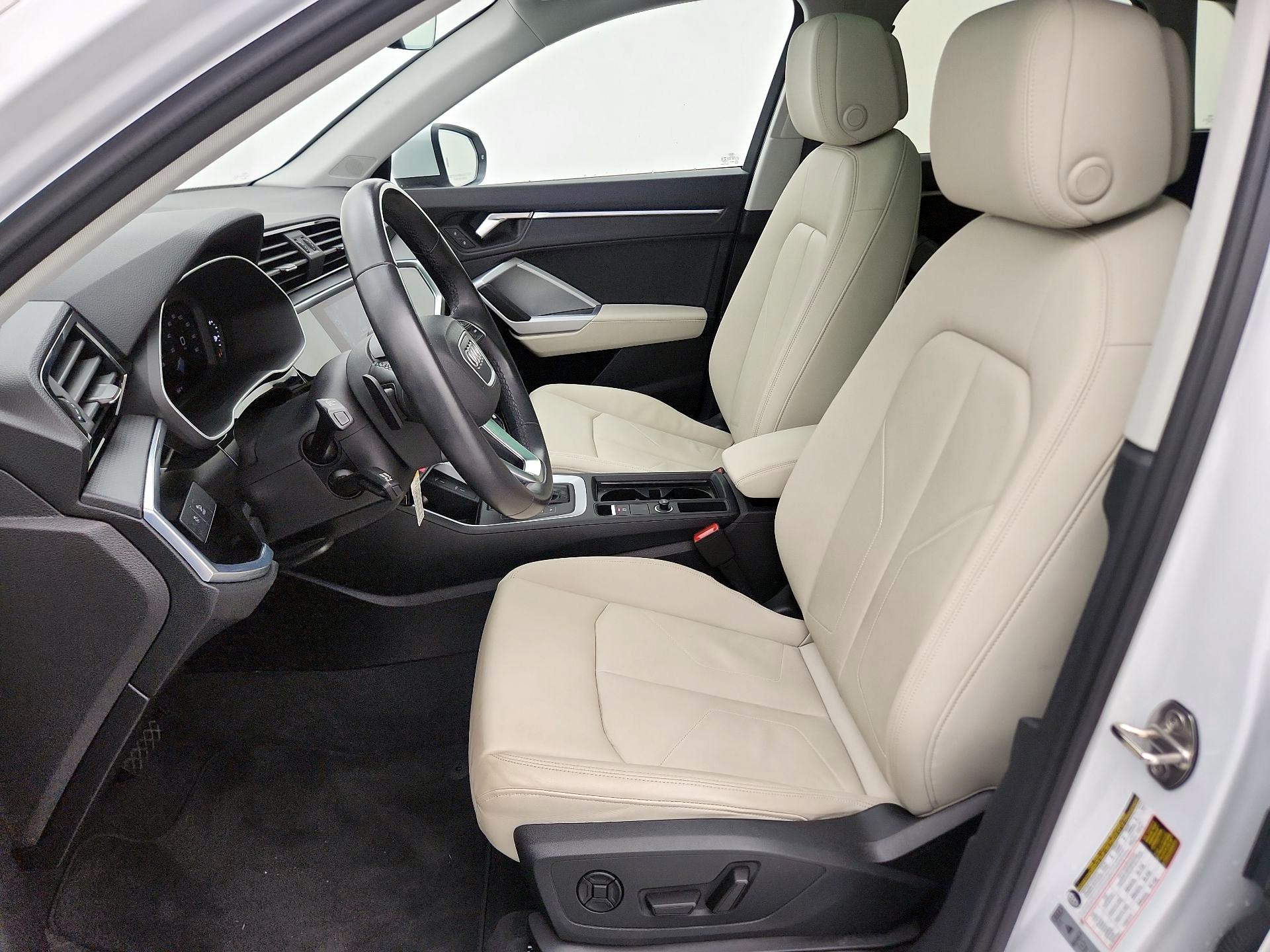 Thumbnail: 2022 Audi Q3 - 11