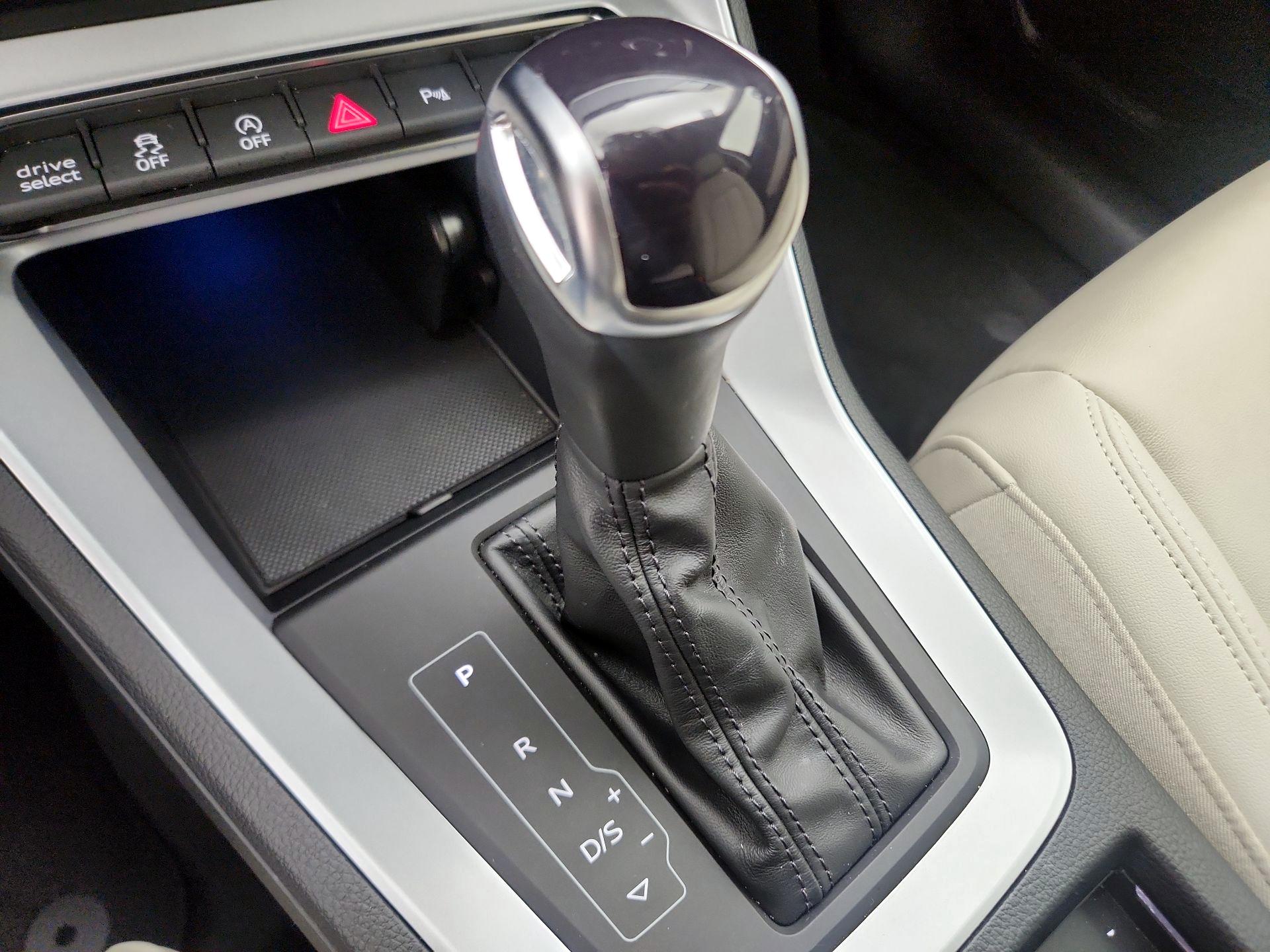 Thumbnail: 2022 Audi Q3 - 17