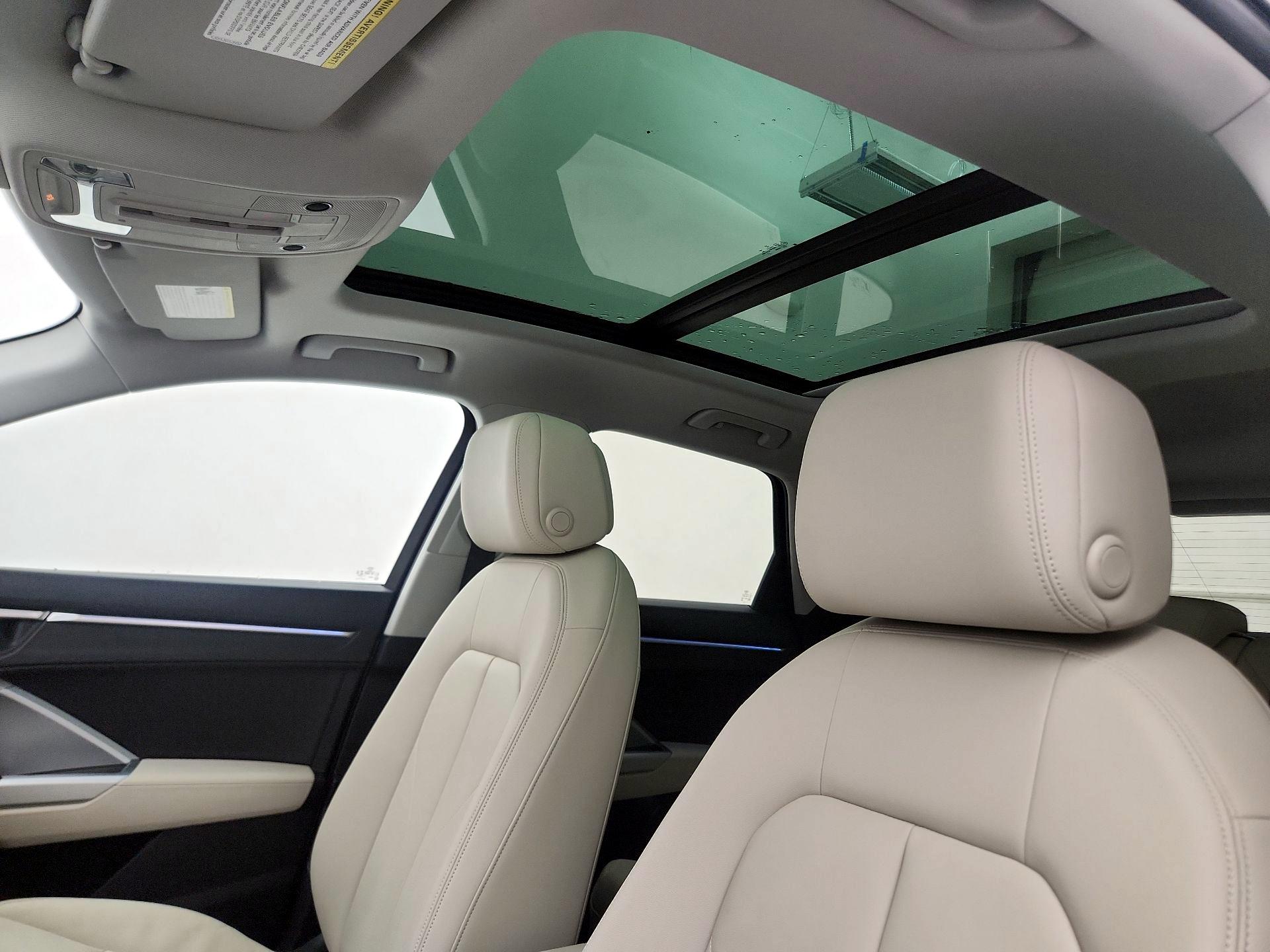 Thumbnail: 2022 Audi Q3 - 19