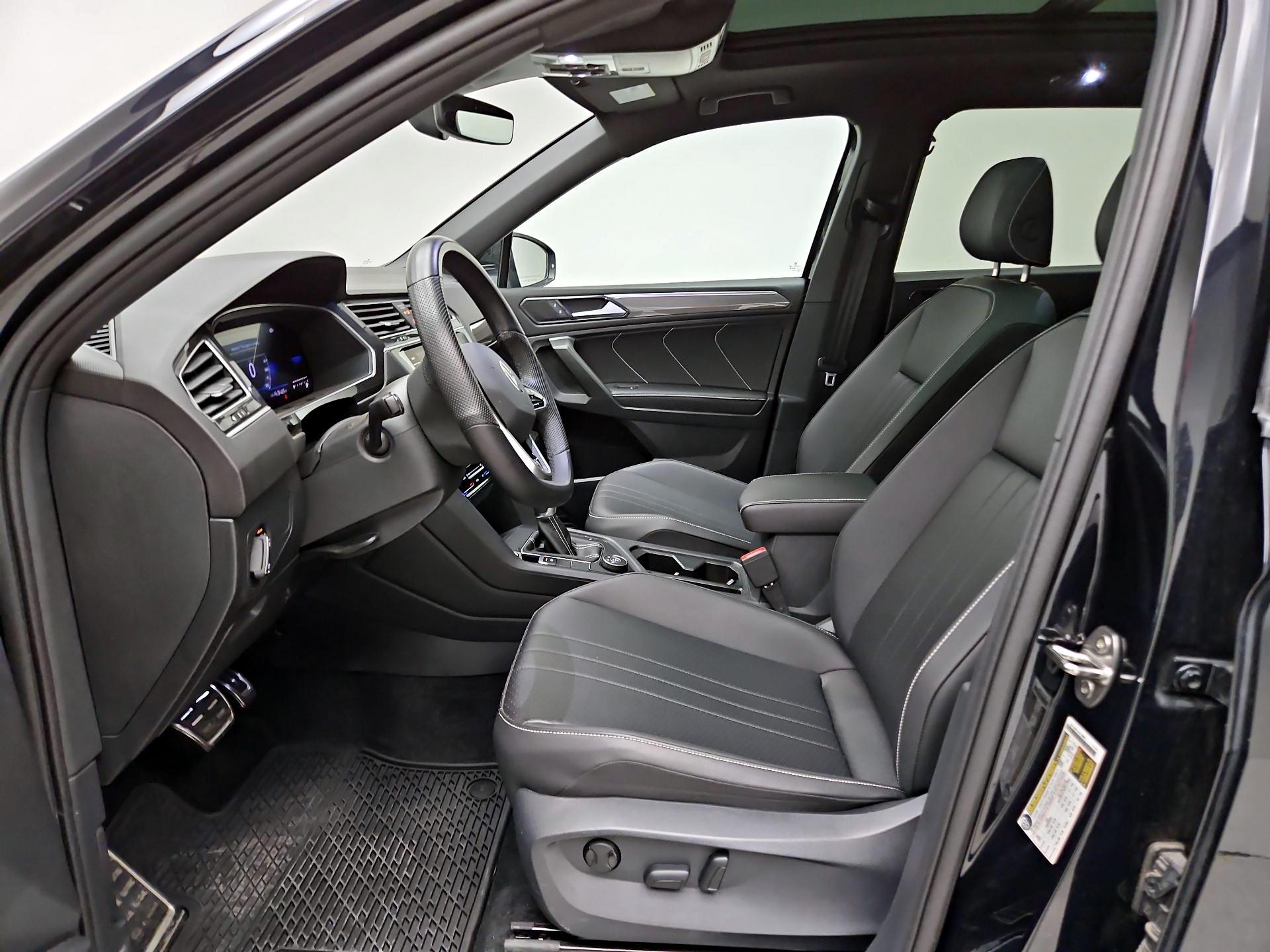 Thumbnail: 2024 Volkswagen Tiguan - 9