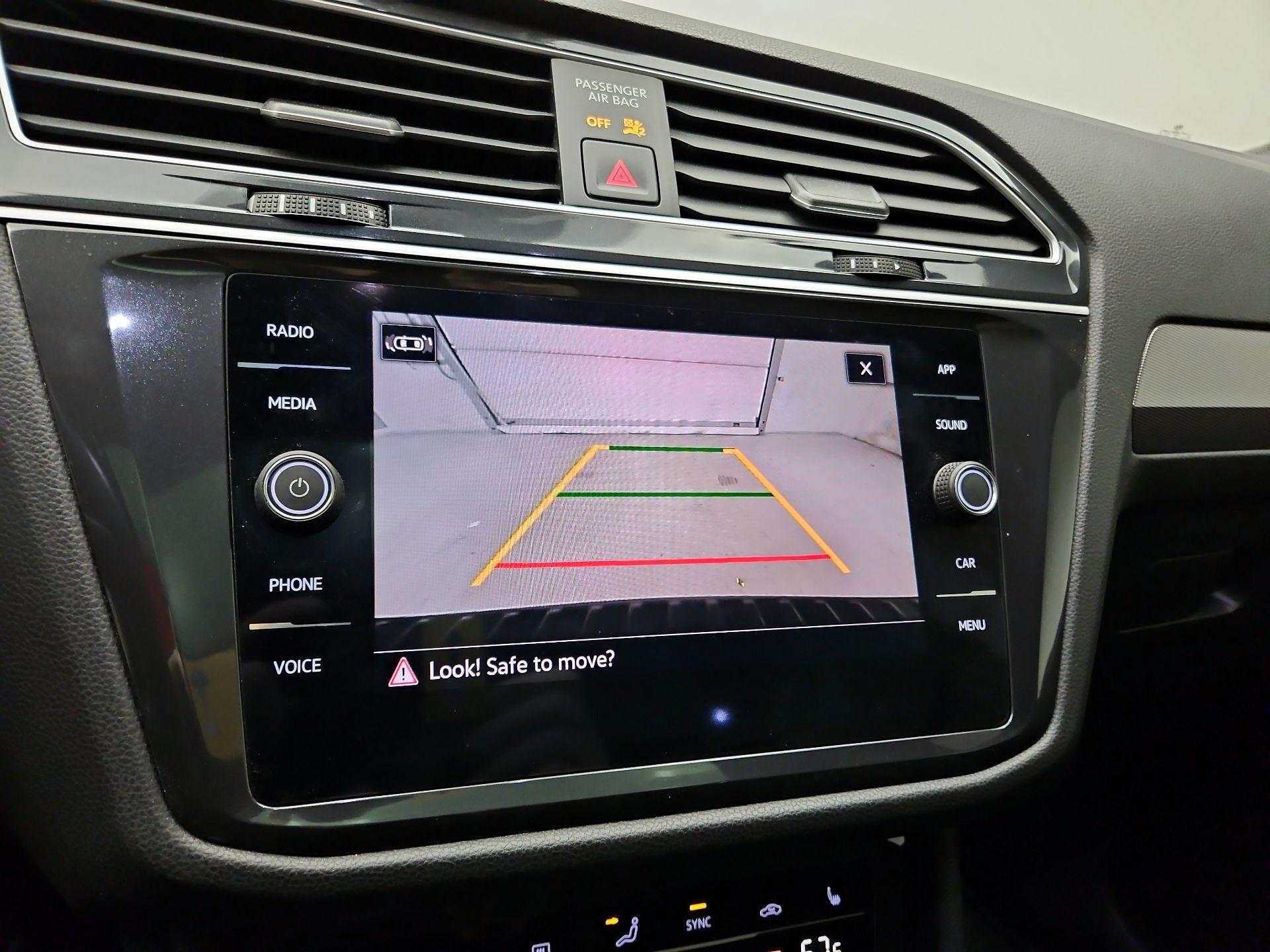 Thumbnail: 2024 Volkswagen Tiguan - 12