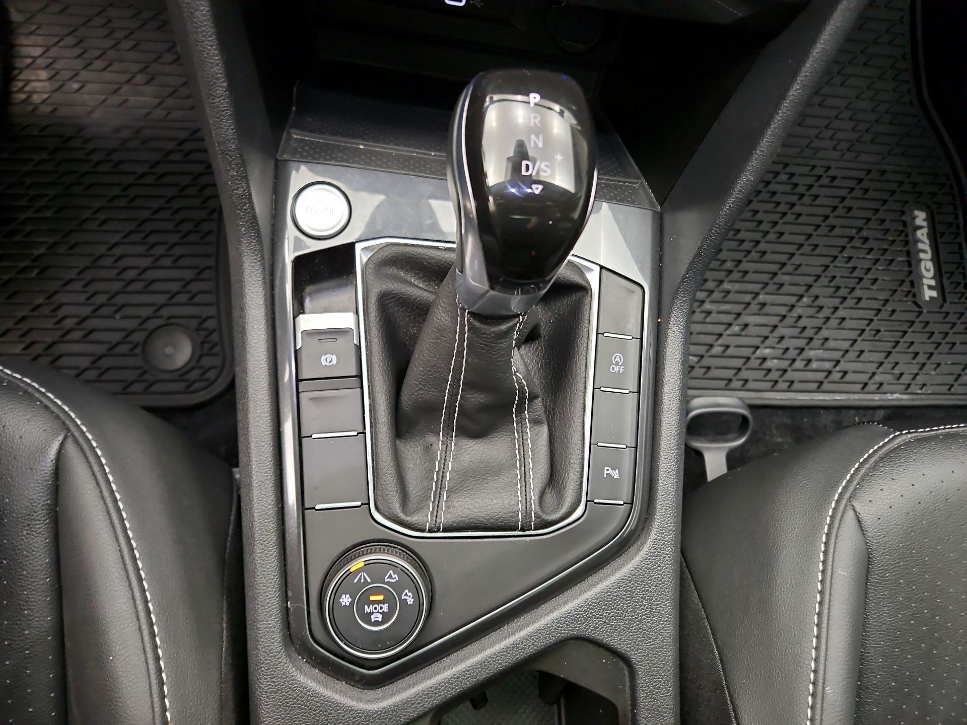 Thumbnail: 2024 Volkswagen Tiguan - 15