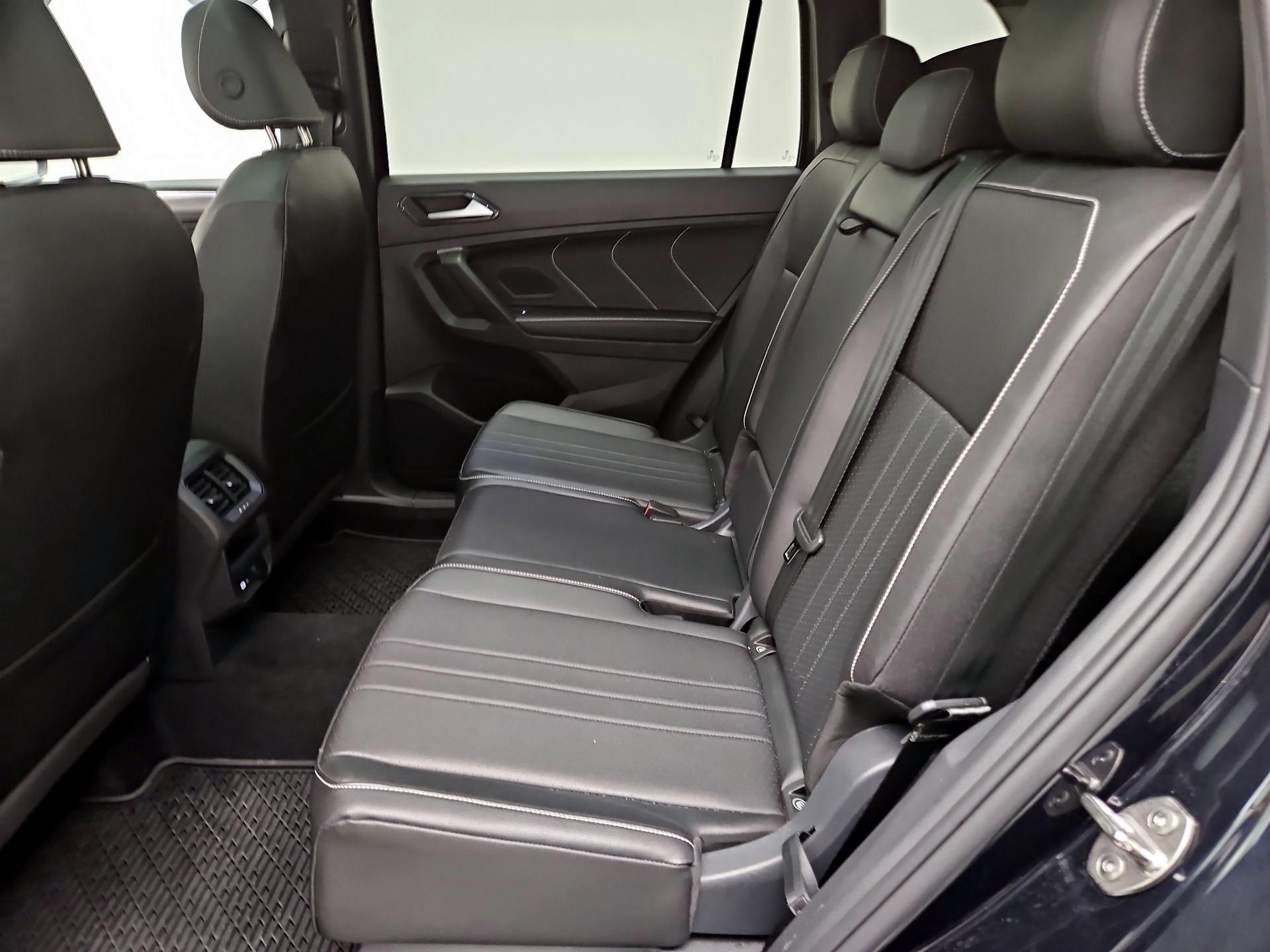 Thumbnail: 2024 Volkswagen Tiguan - 18