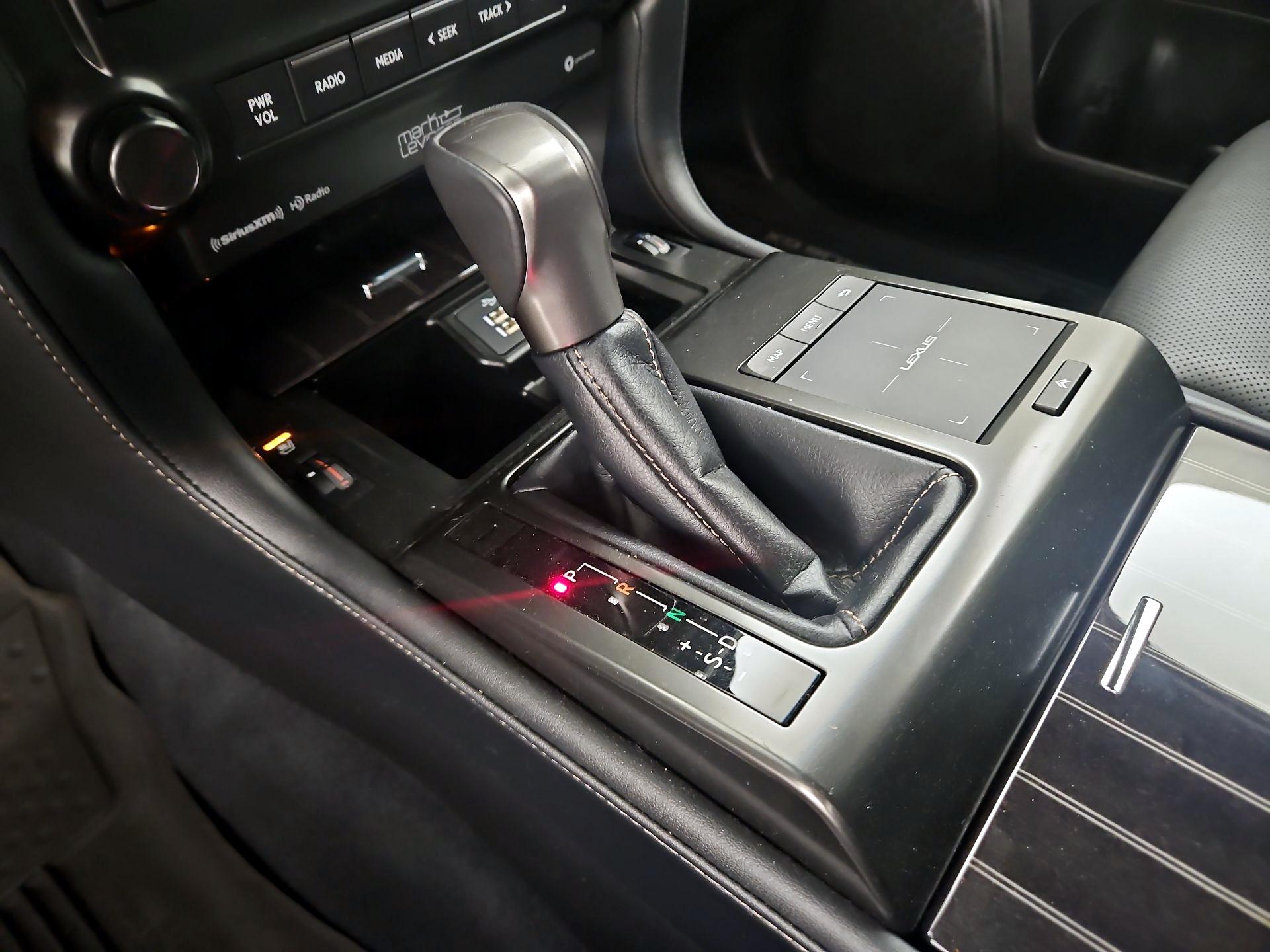 Thumbnail: 2022 Lexus GX - 18