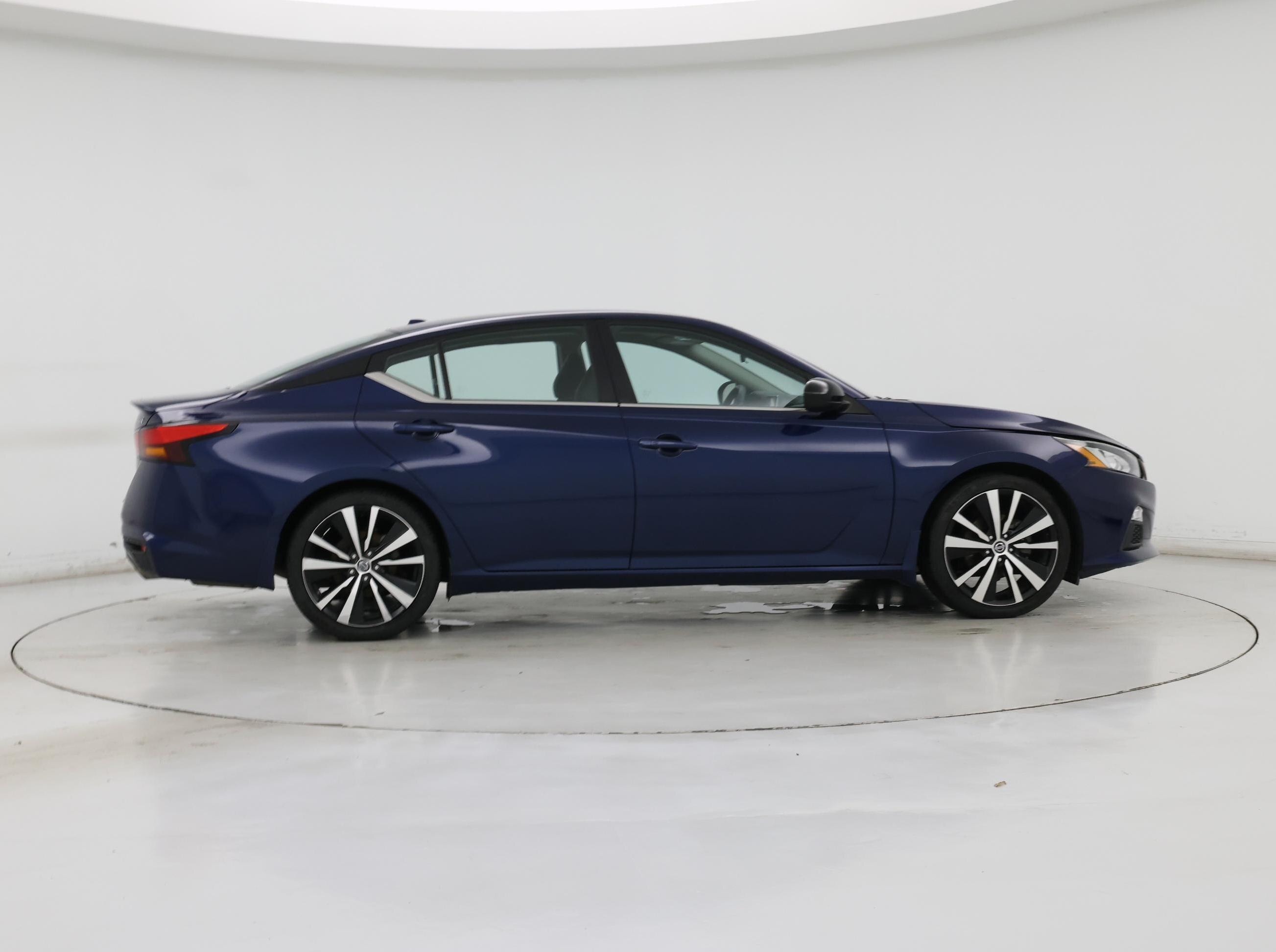 Thumbnail: 2021 Nissan Altima - 7