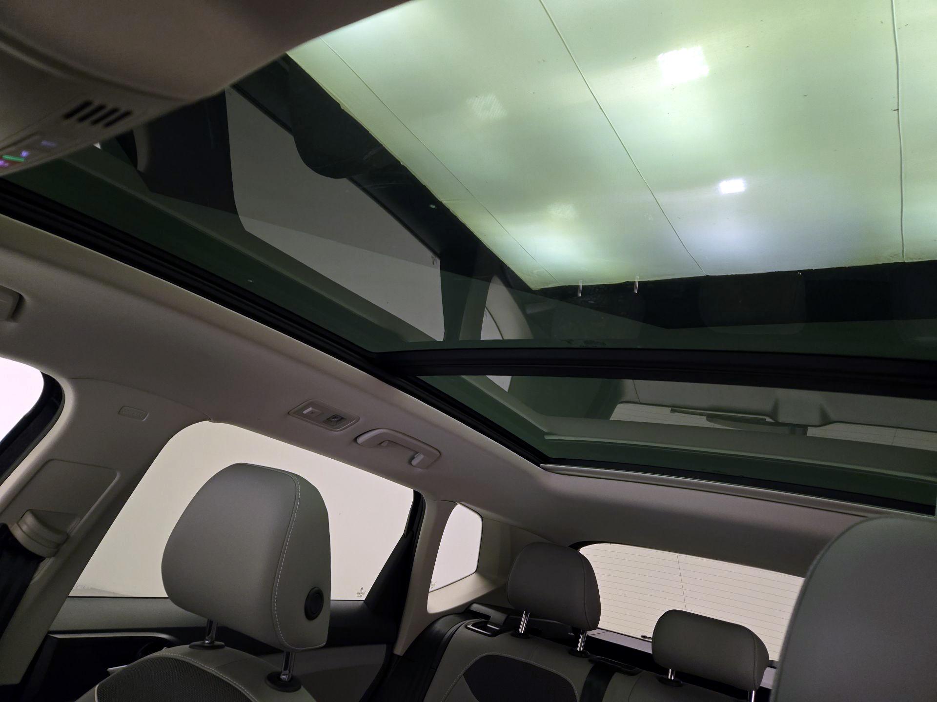 Thumbnail: 2023 Volkswagen Taos - 19
