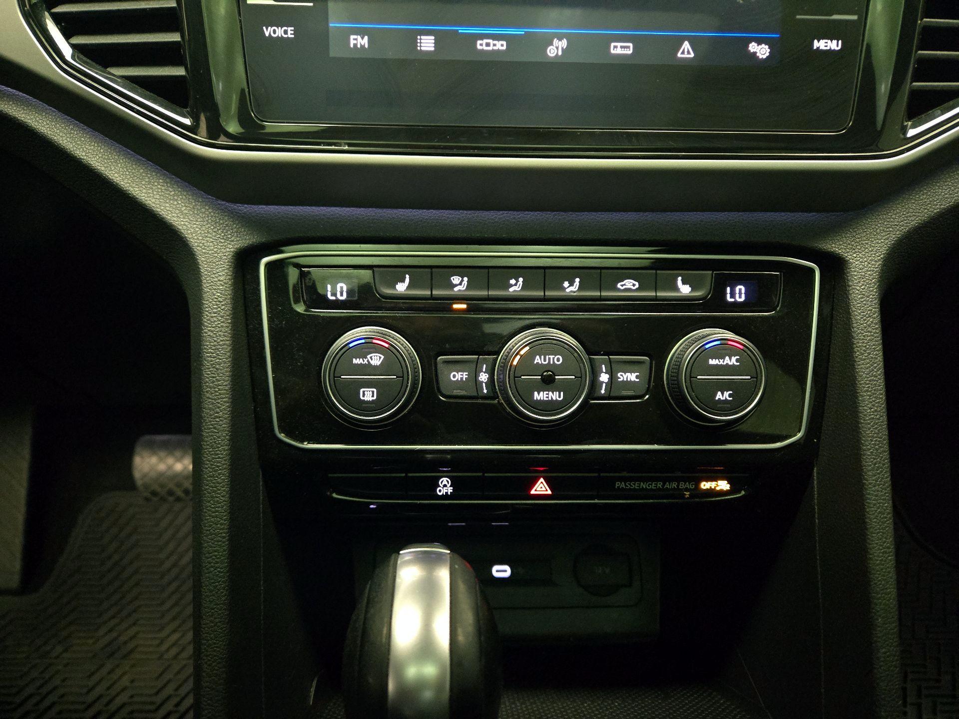 Thumbnail: 2021 Volkswagen Atlas - 17