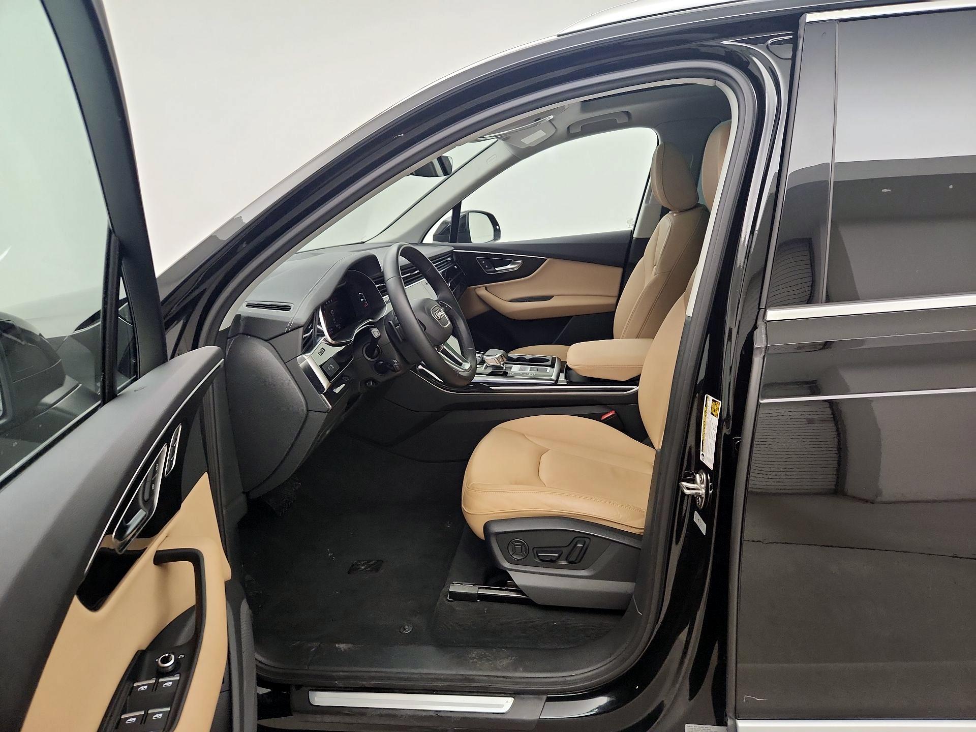 Thumbnail: 2024 Audi Q7 - 11